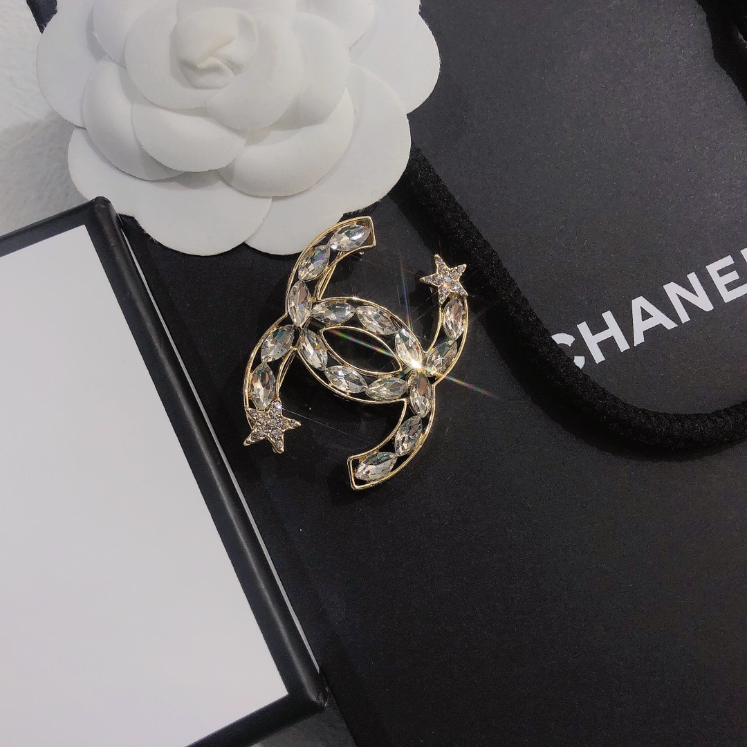 Replica CHANEL Brooch