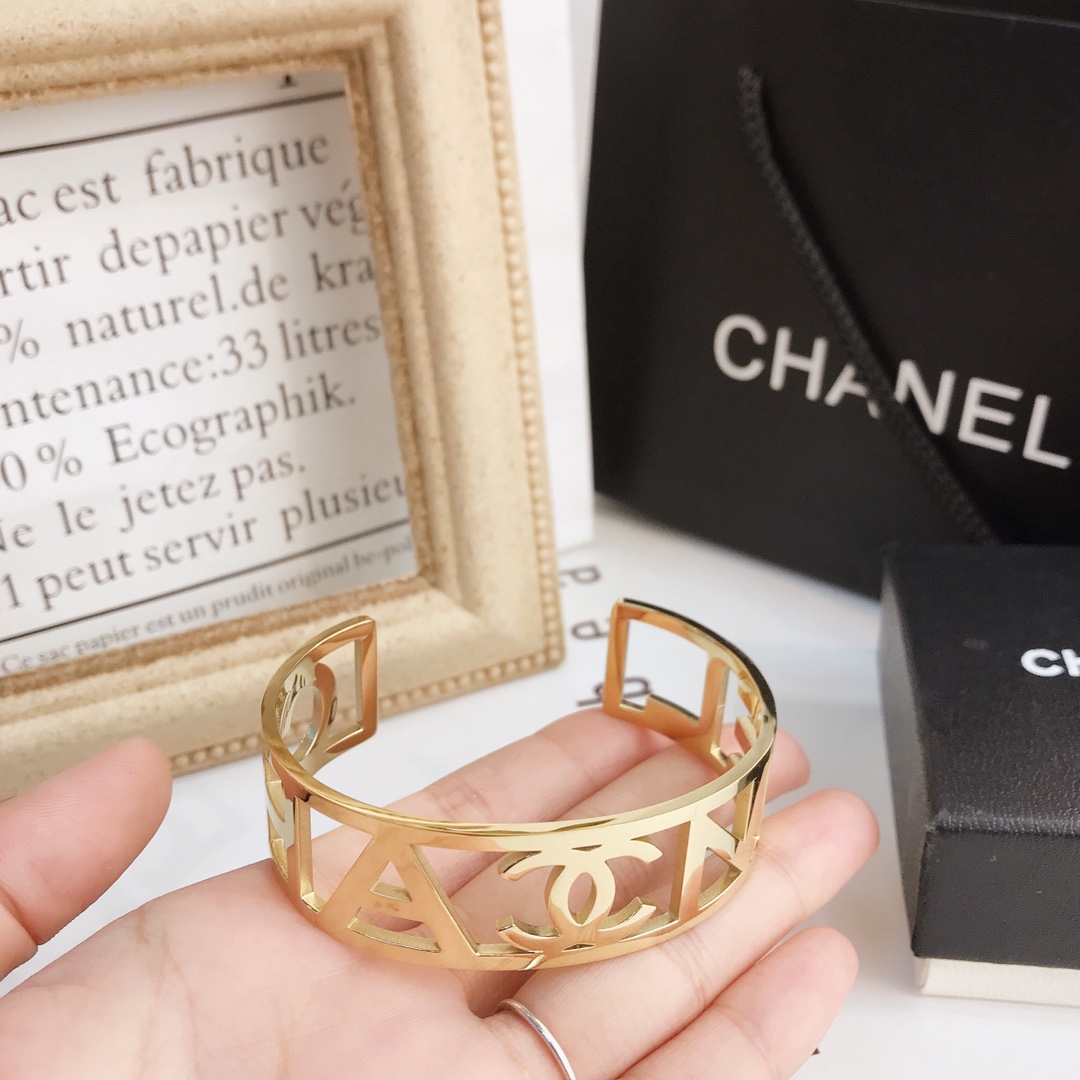 Replica CHANEL Bangle