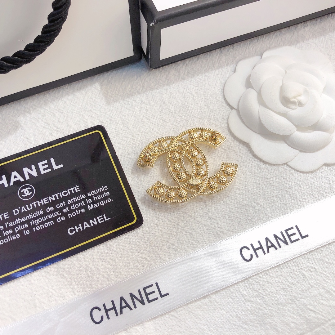 Replica CHANEL Brooch