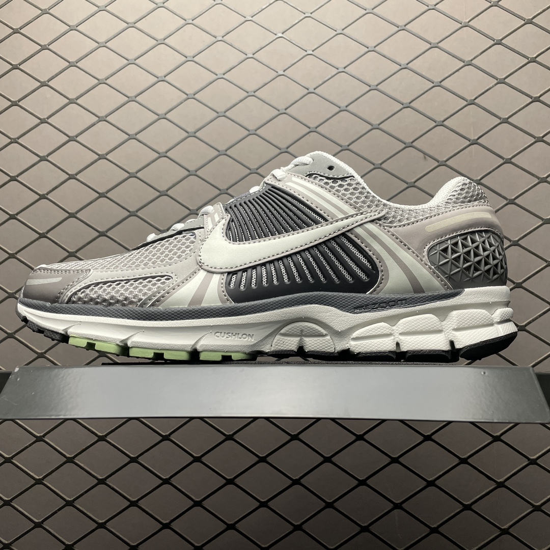 Replica Nike Shoe Nike Zoom Vomero 5 FB8825-001 Size 35-46