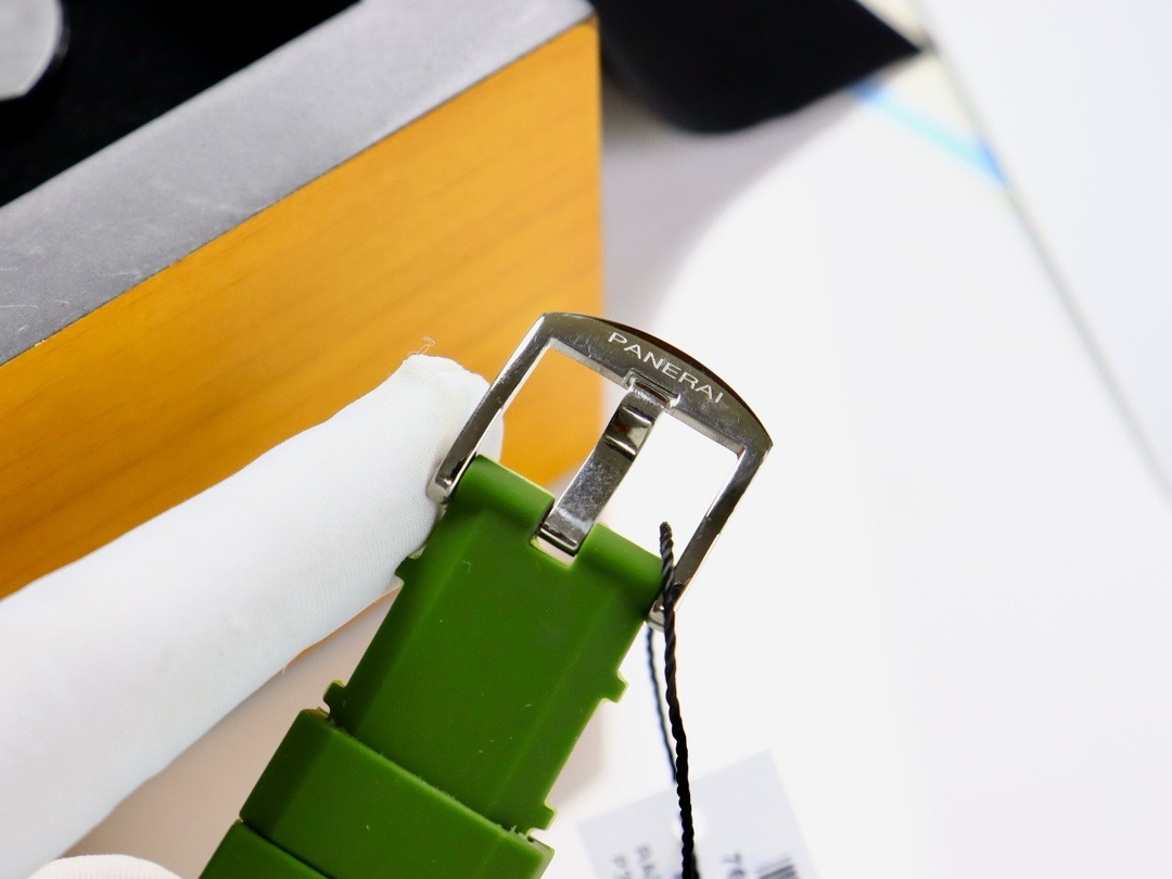 Replica Panerai Automatic Machine Watch 42MM