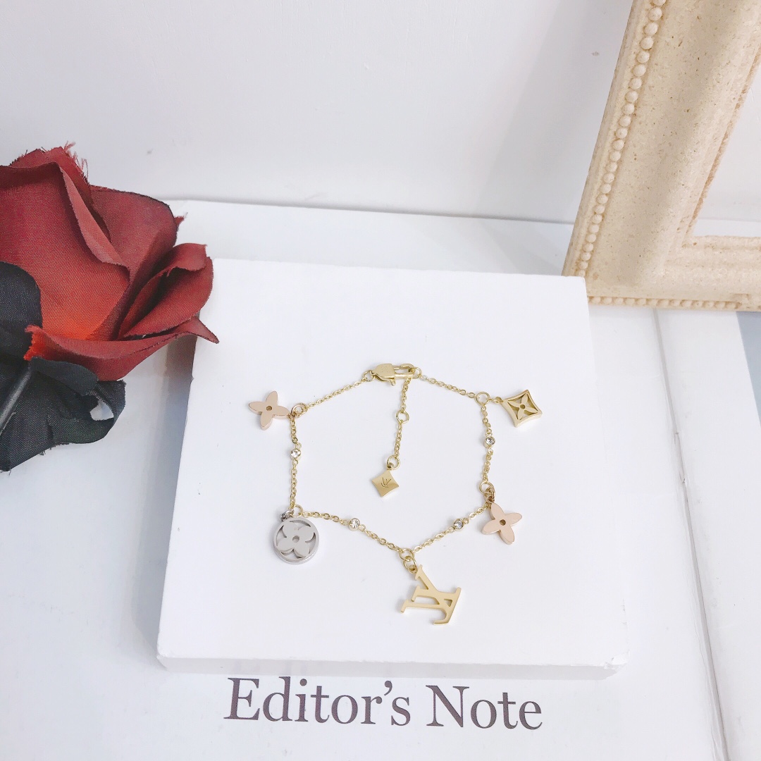 Replica LOUIS VUITTON Bracelet