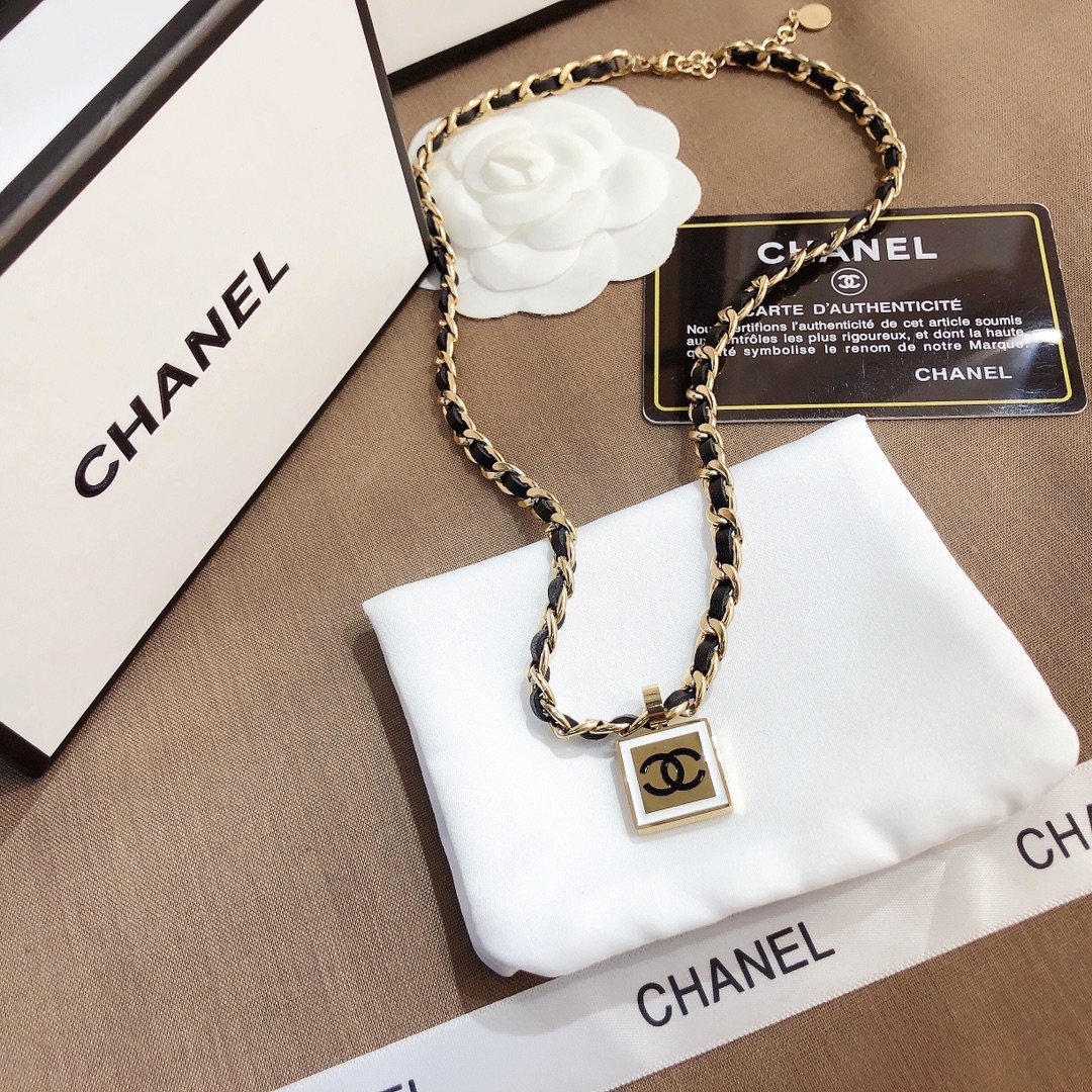 Replica CHANEL Necklace