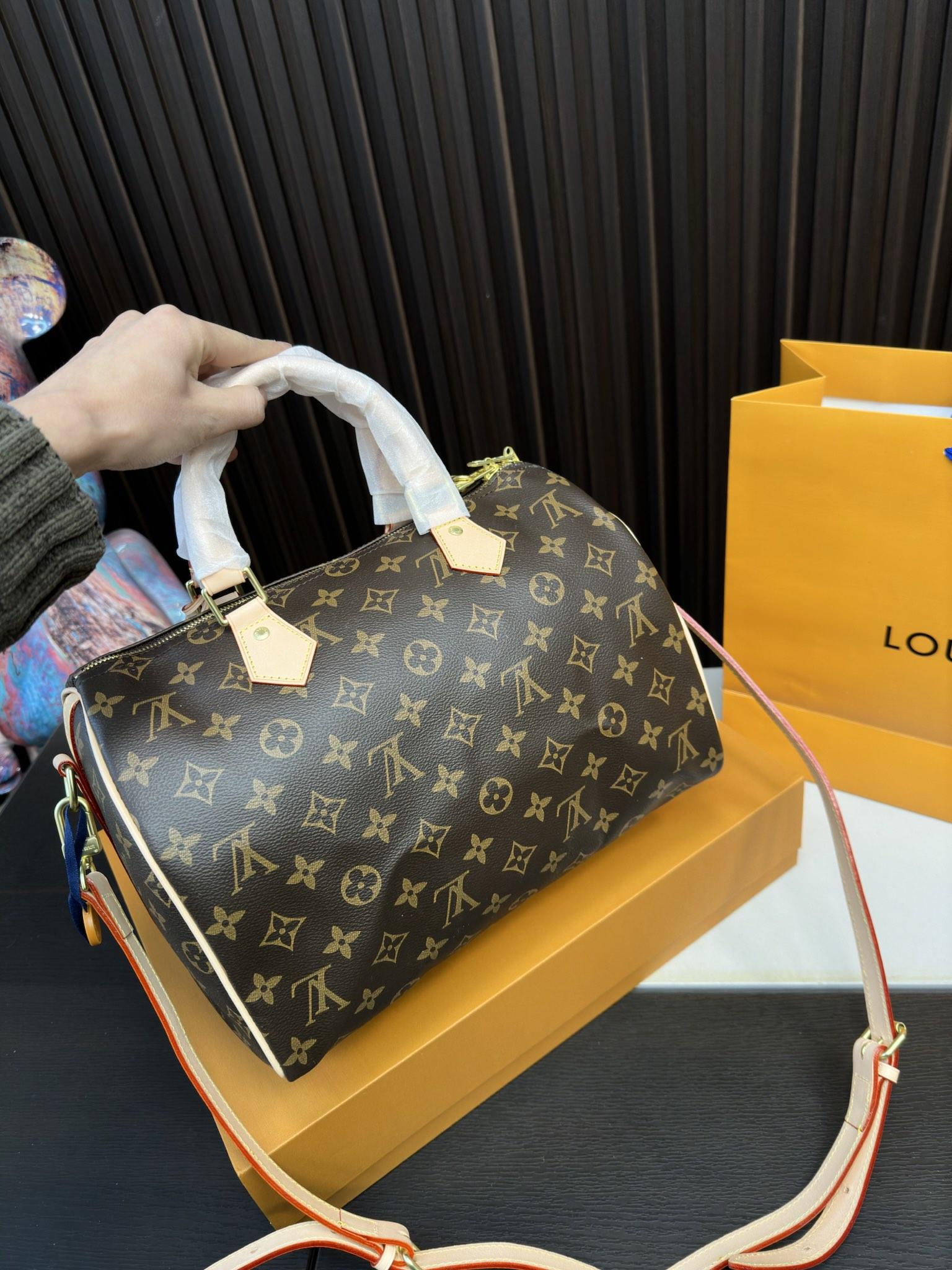 Replica Louis Vuitton Bag 30*21CM