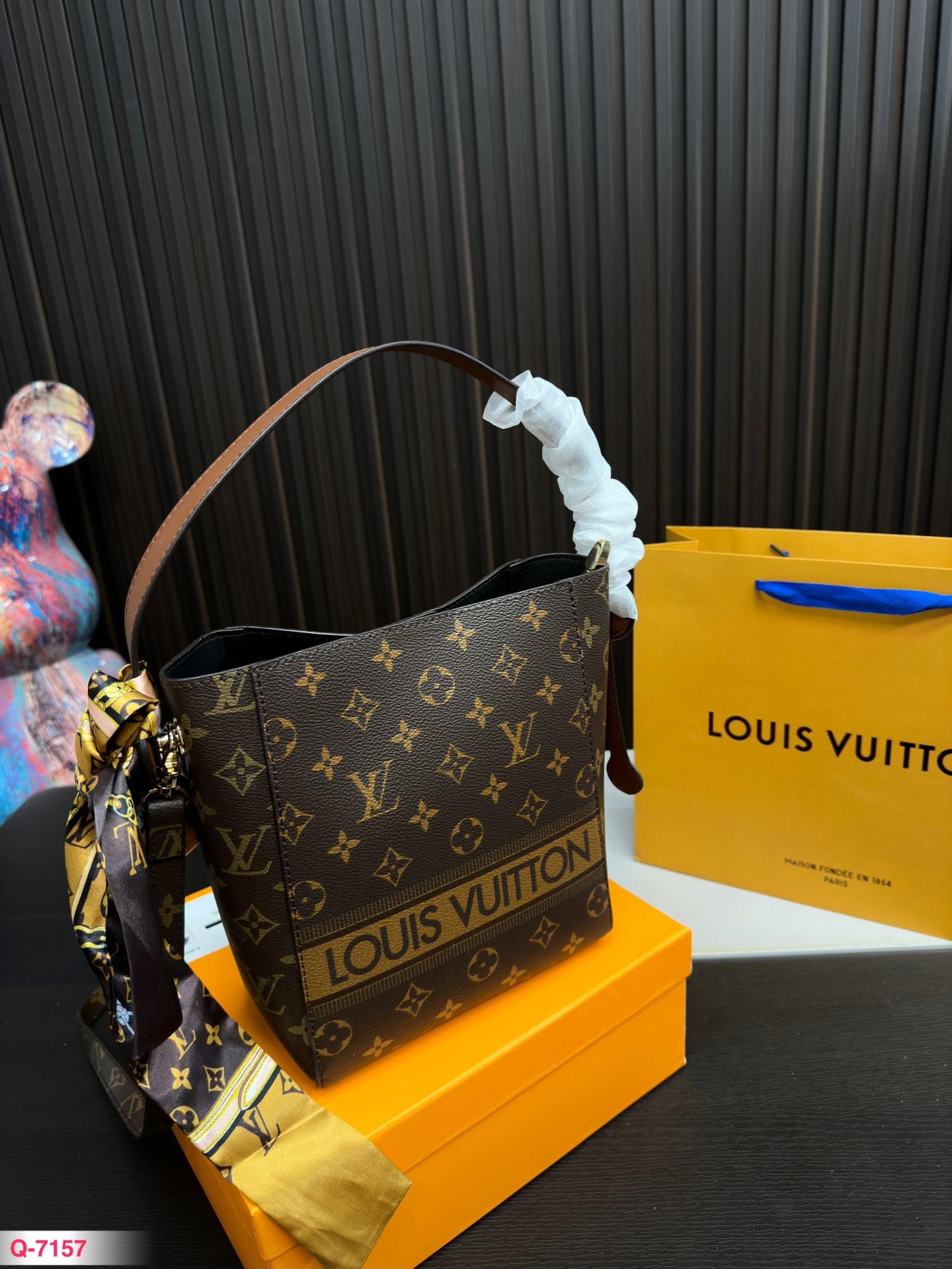 Replica Louis Vuitton Bag 18*22CM