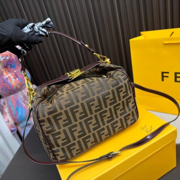 Replica Fendi Bag 15*27CM