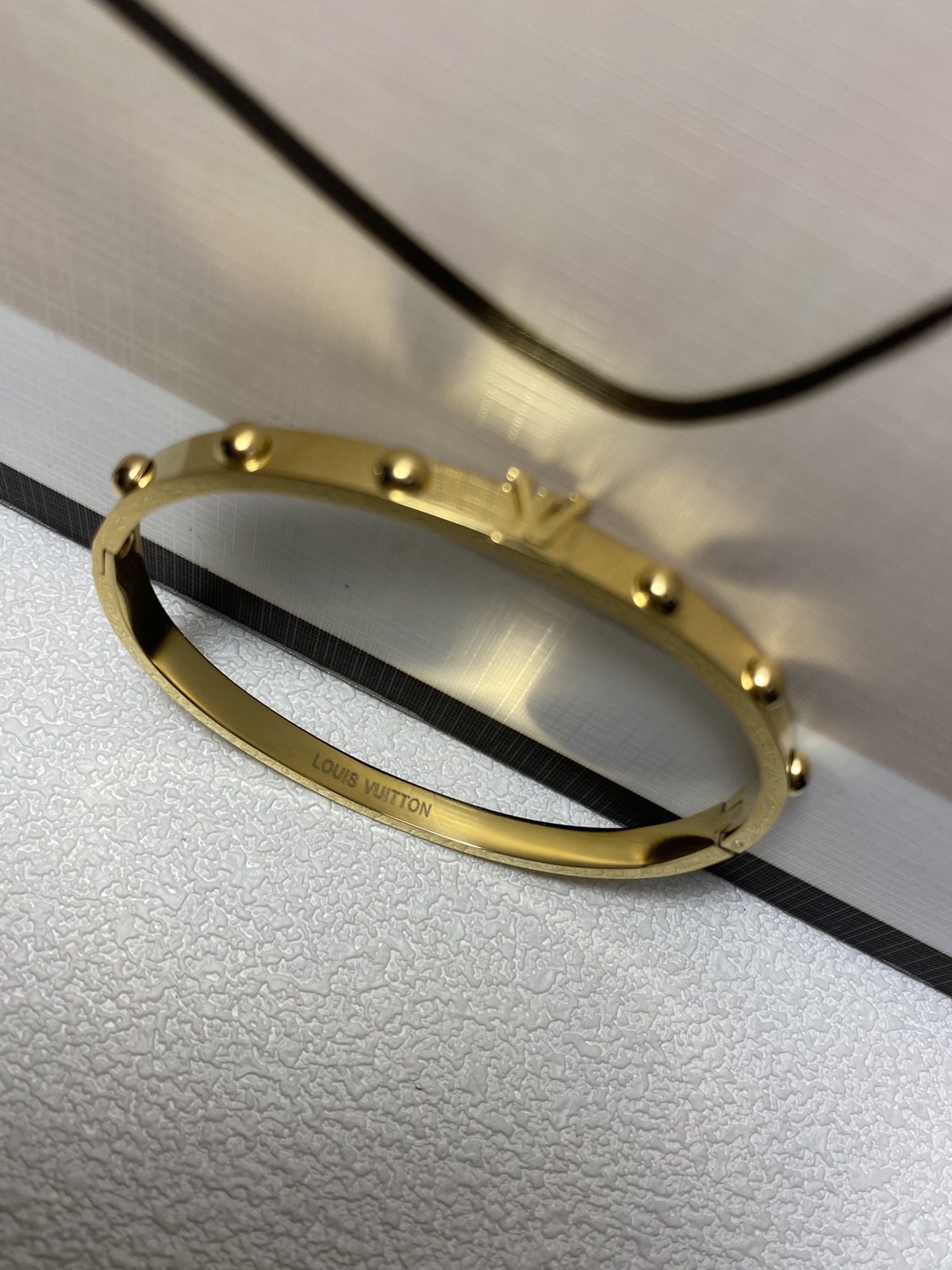 Replica LOUIS VUITTON Bangle