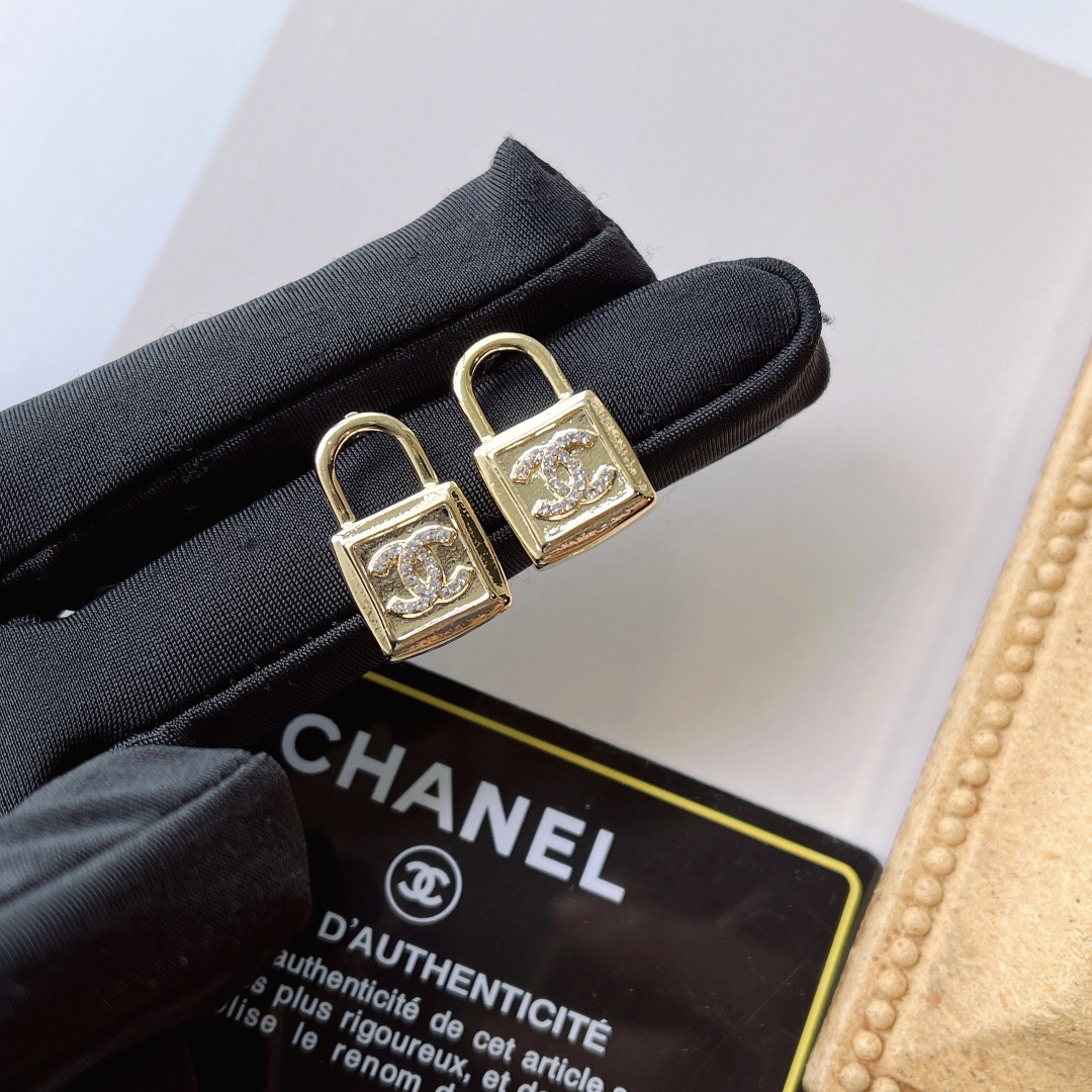 Replica CHANEL Earring