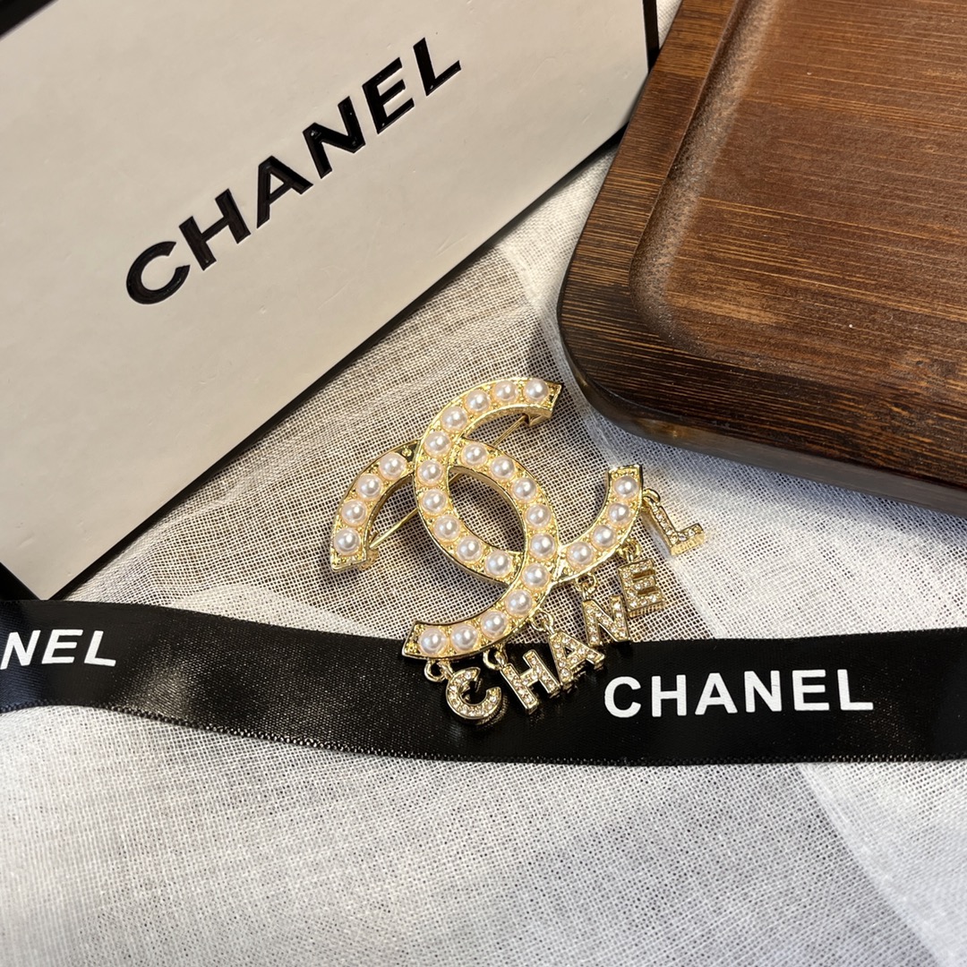 Replica CHANEL Brooch