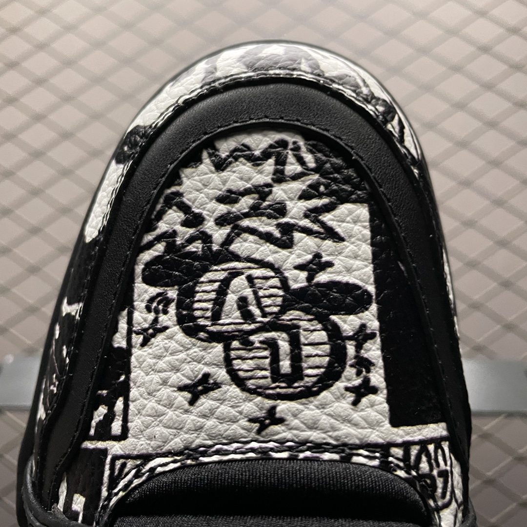 Replica Louis Vuitton Shoe Louis Vuitton LV Trainer Size 35-45 Black White