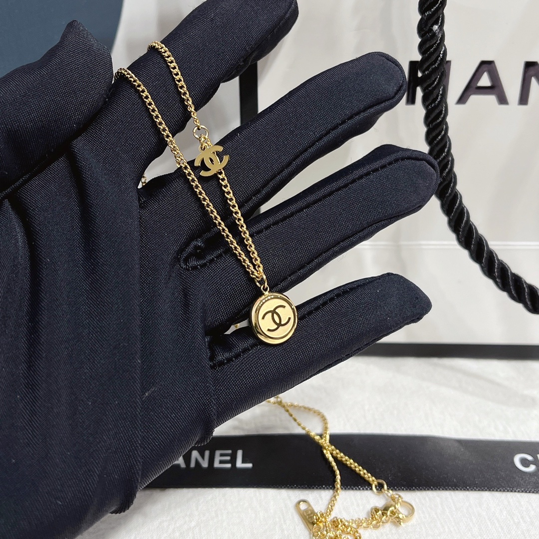 Replica CHANEL Necklace