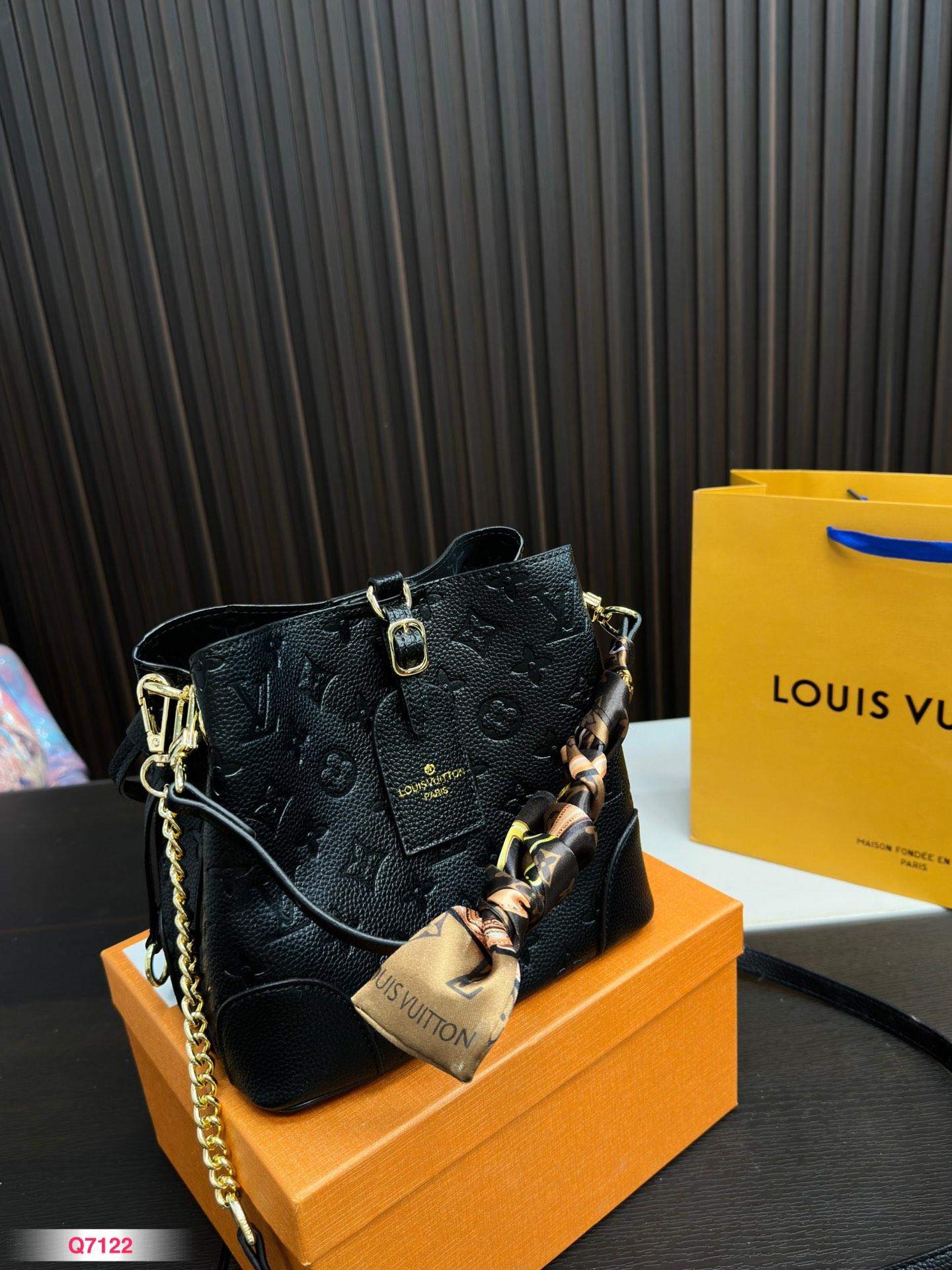 Replica Louis Vuitton Bag 19*20CM