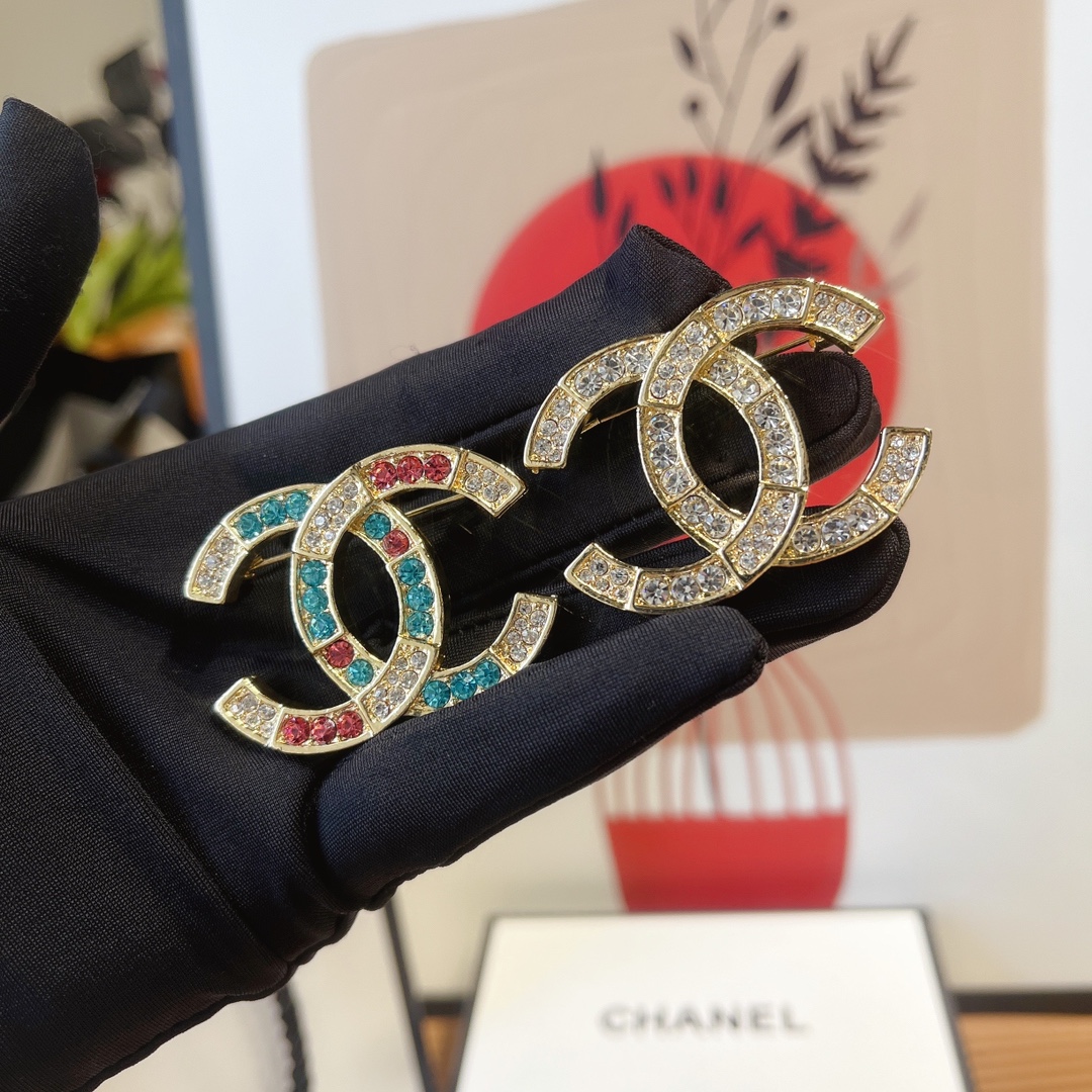 Replica CHANEL Brooch