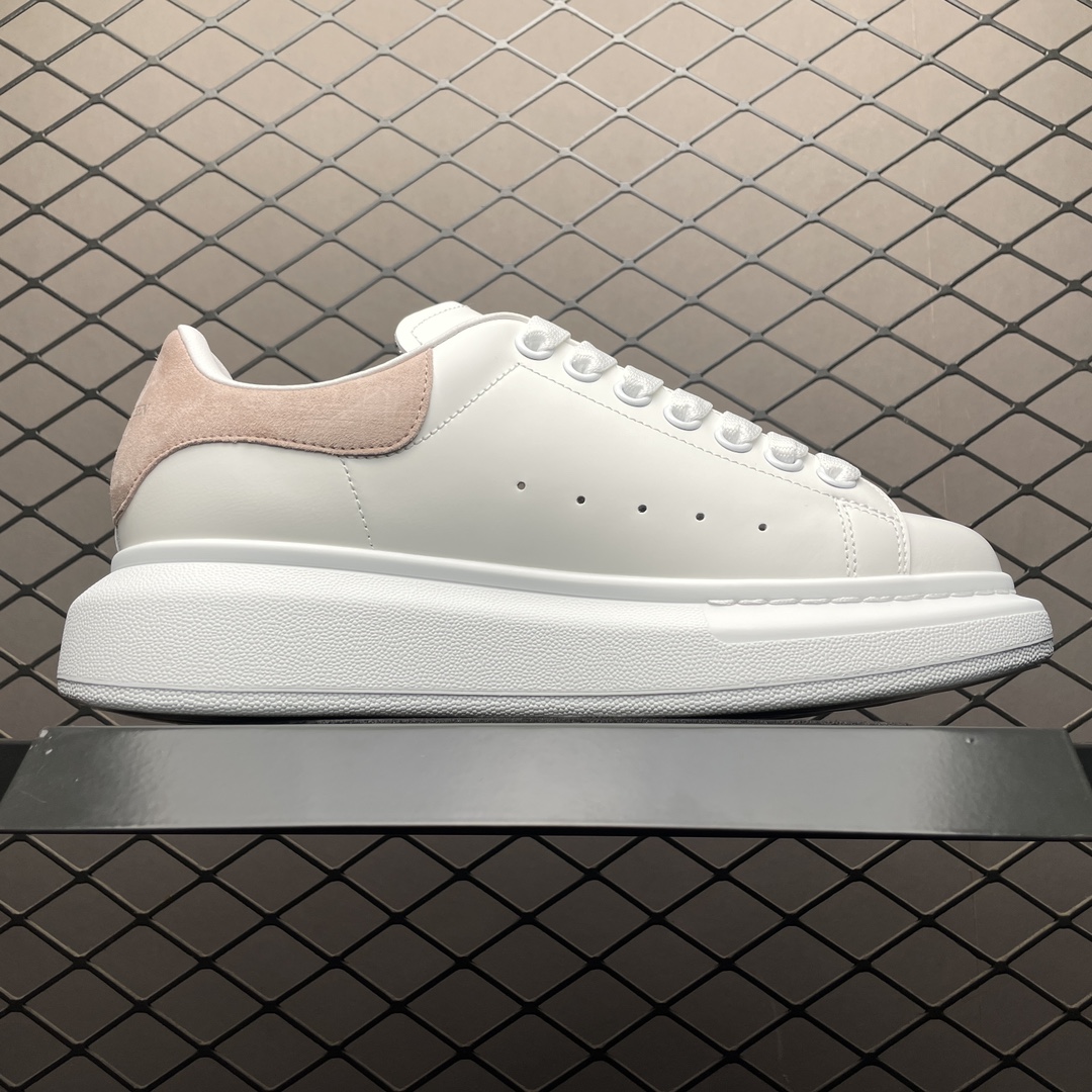 Replica Alexander McQueen Shoe Alexander McQueen size 35-45 with half size.f