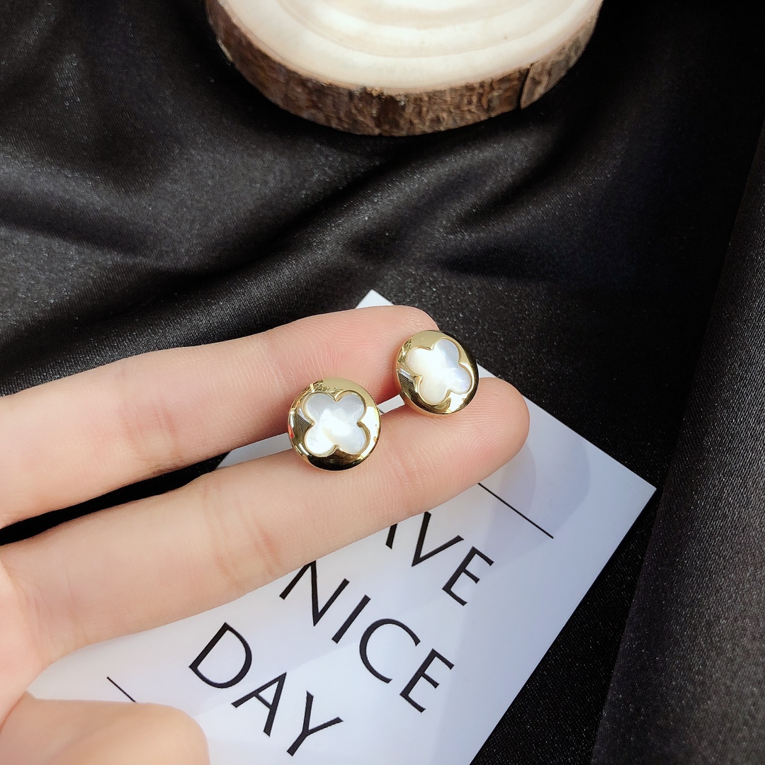 Replica LOUIS VUITTON Earring