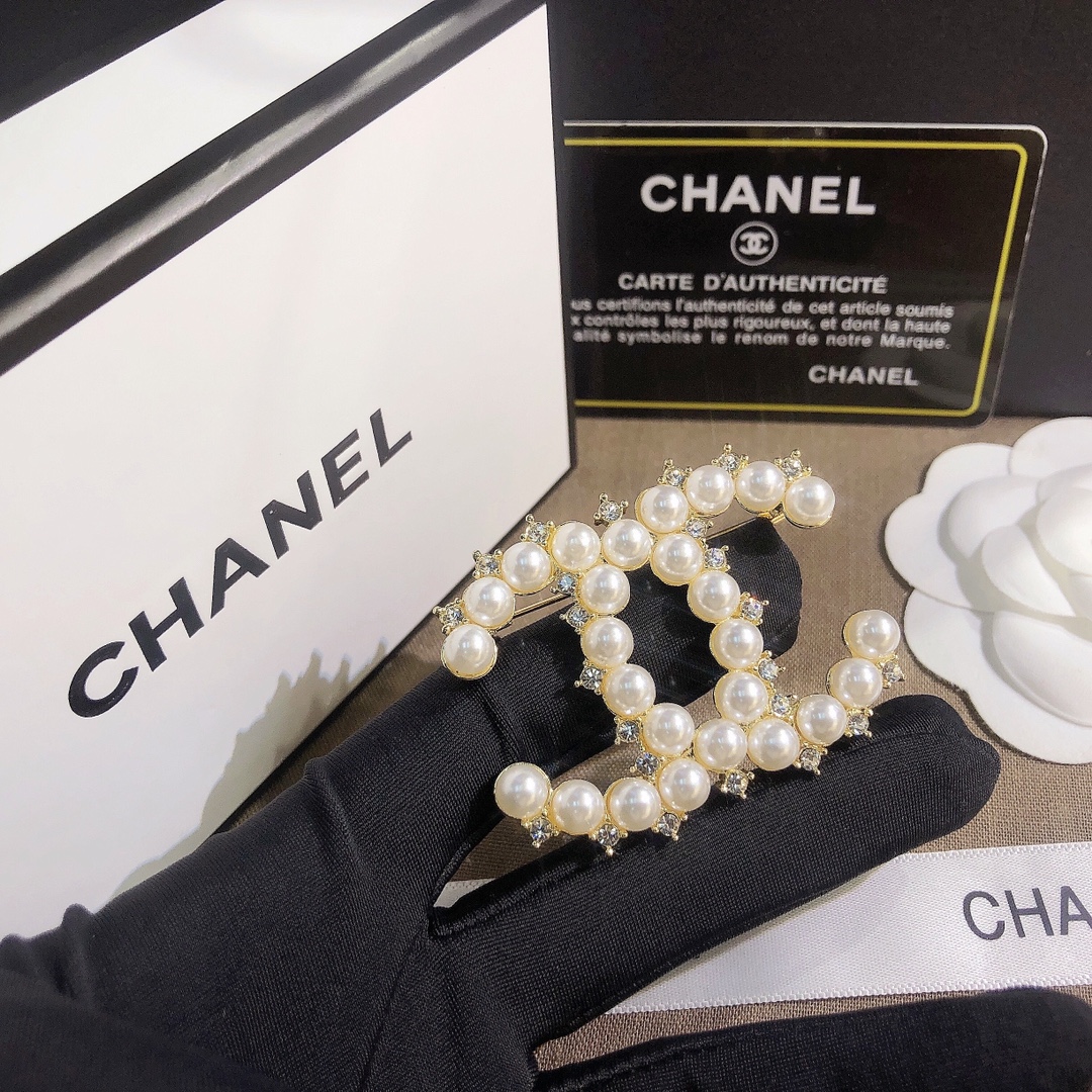 Replica CHANEL Brooch