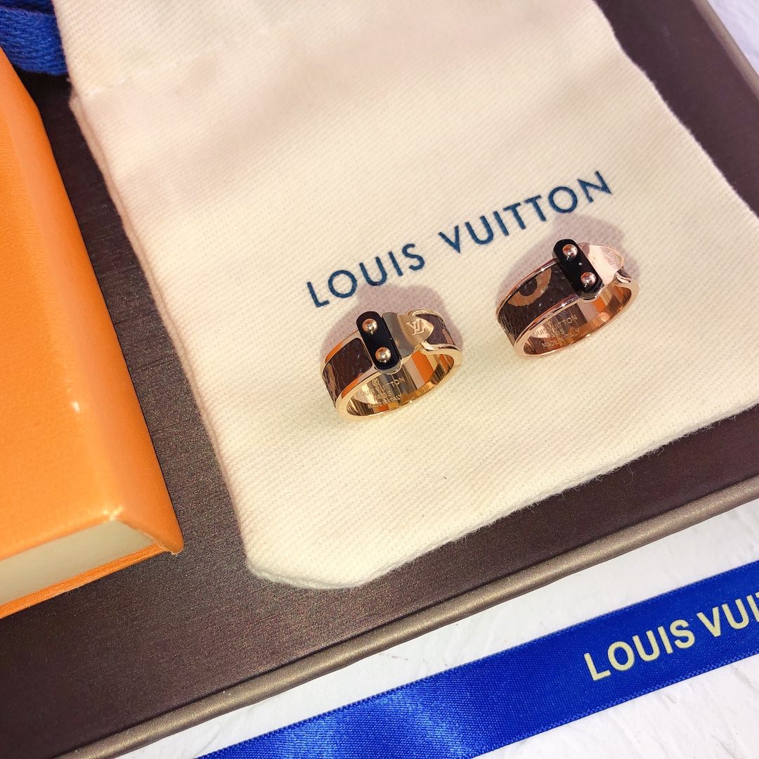Replica LOUIS VUITTON Ring