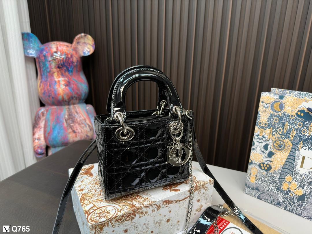 Replica Dior Bag  14*17*7CM