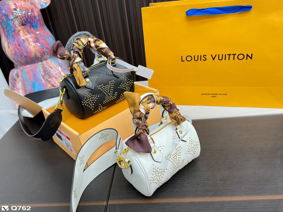 Replica Louis Vuitton Bag 10*16CM