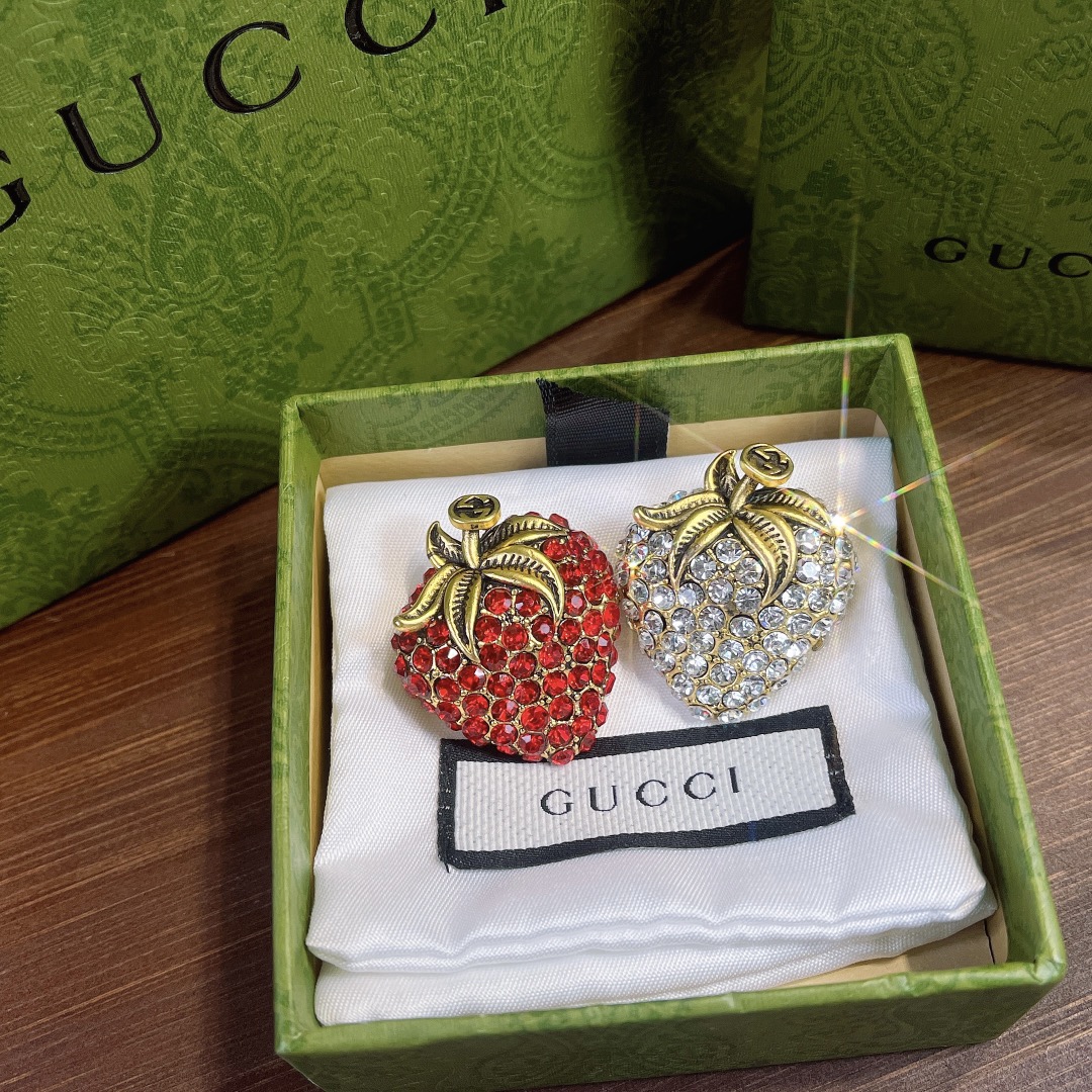 Replica GUCCI Brooch