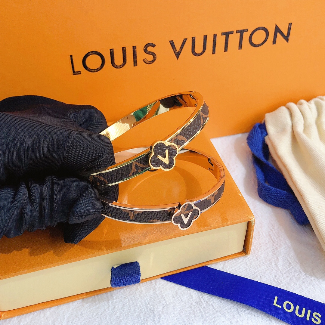 Replica LOUIS VUITTON Bangle
