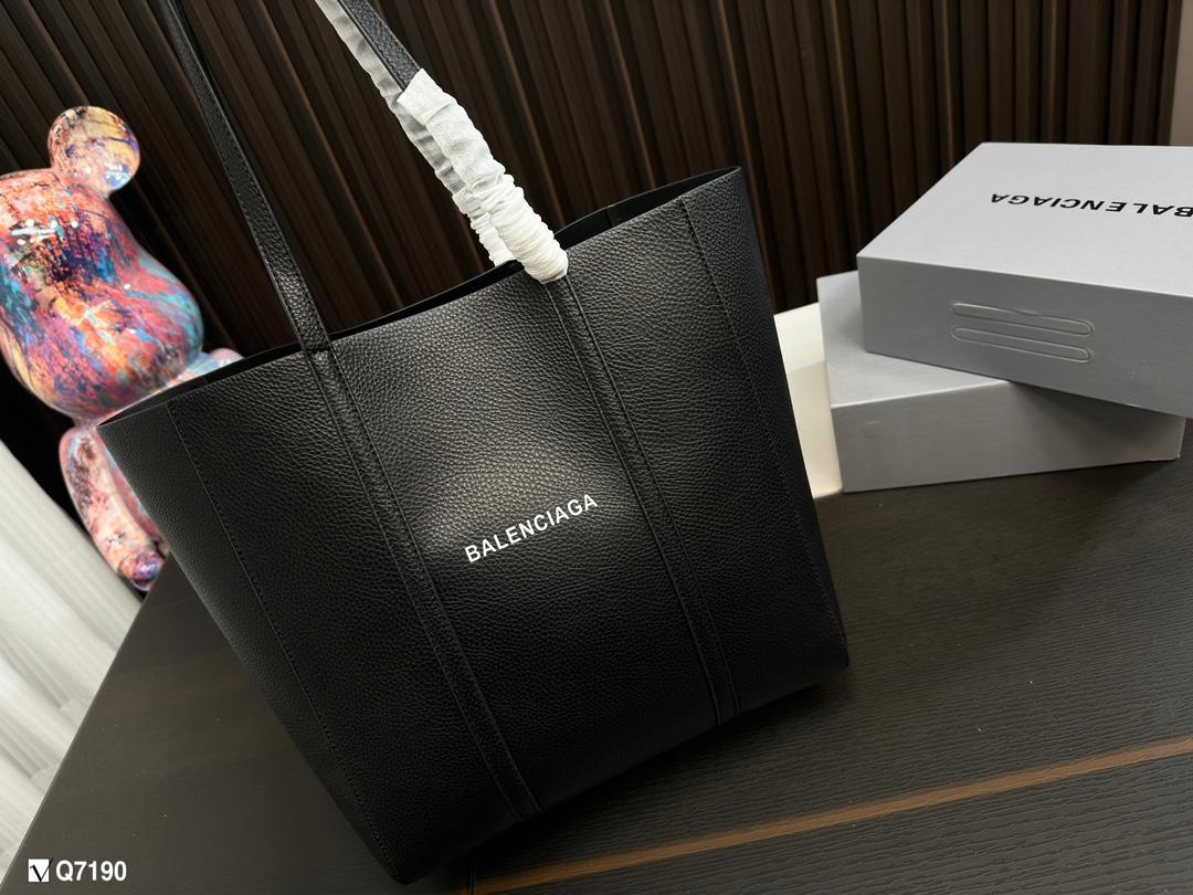 Replica Balenciaga Bag 36*29CM