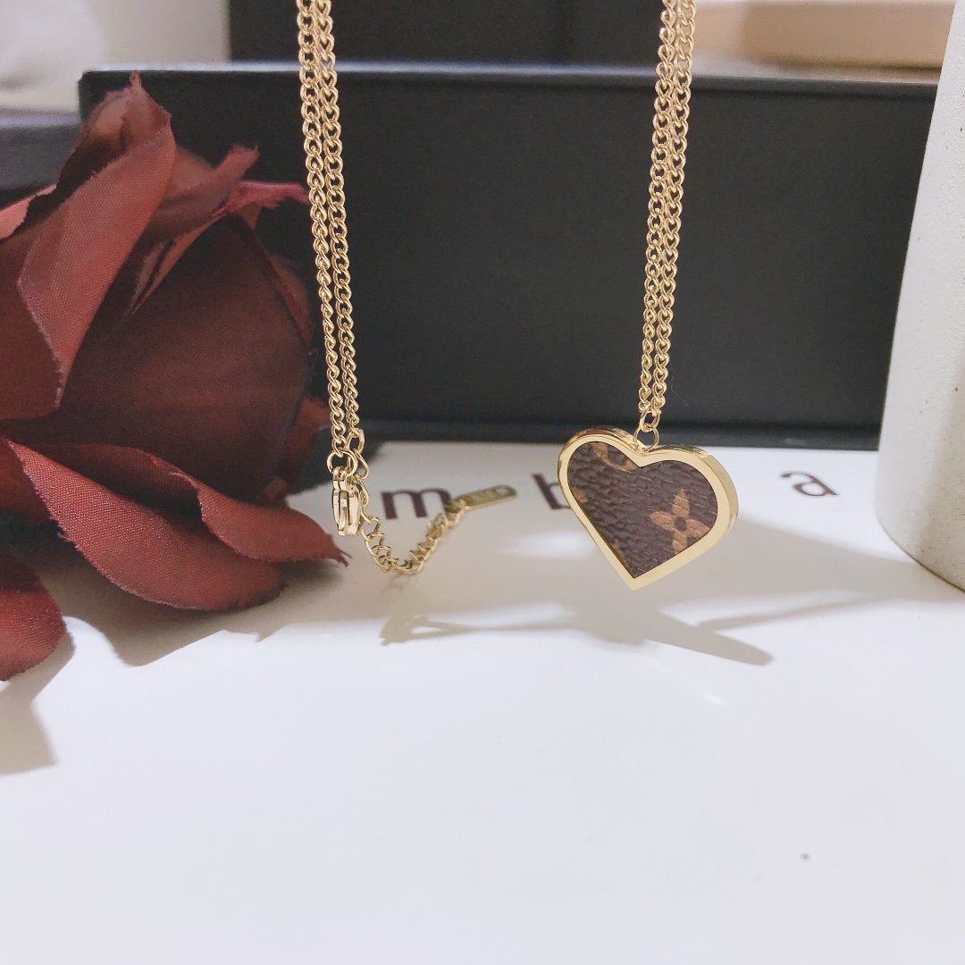 Replica LOUIS VUITTON Necklace