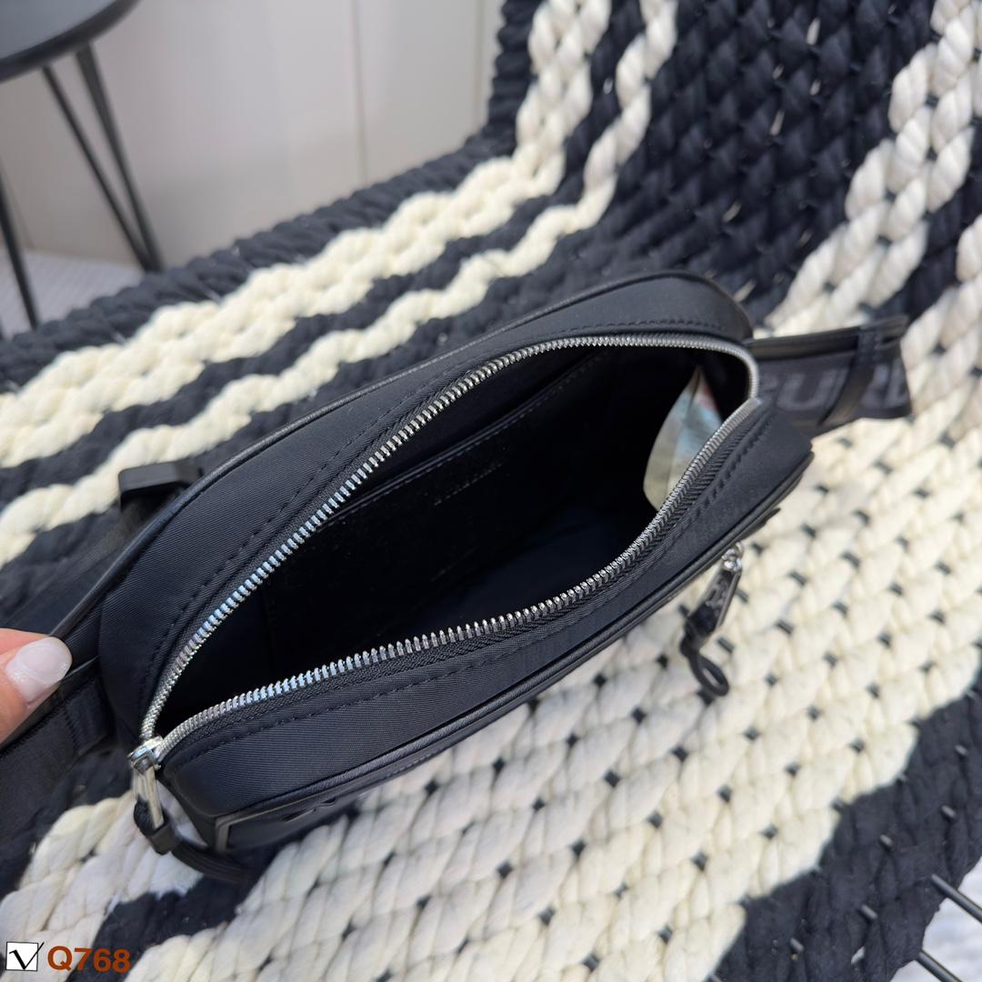 Replica Burberry Bag 20*15CM