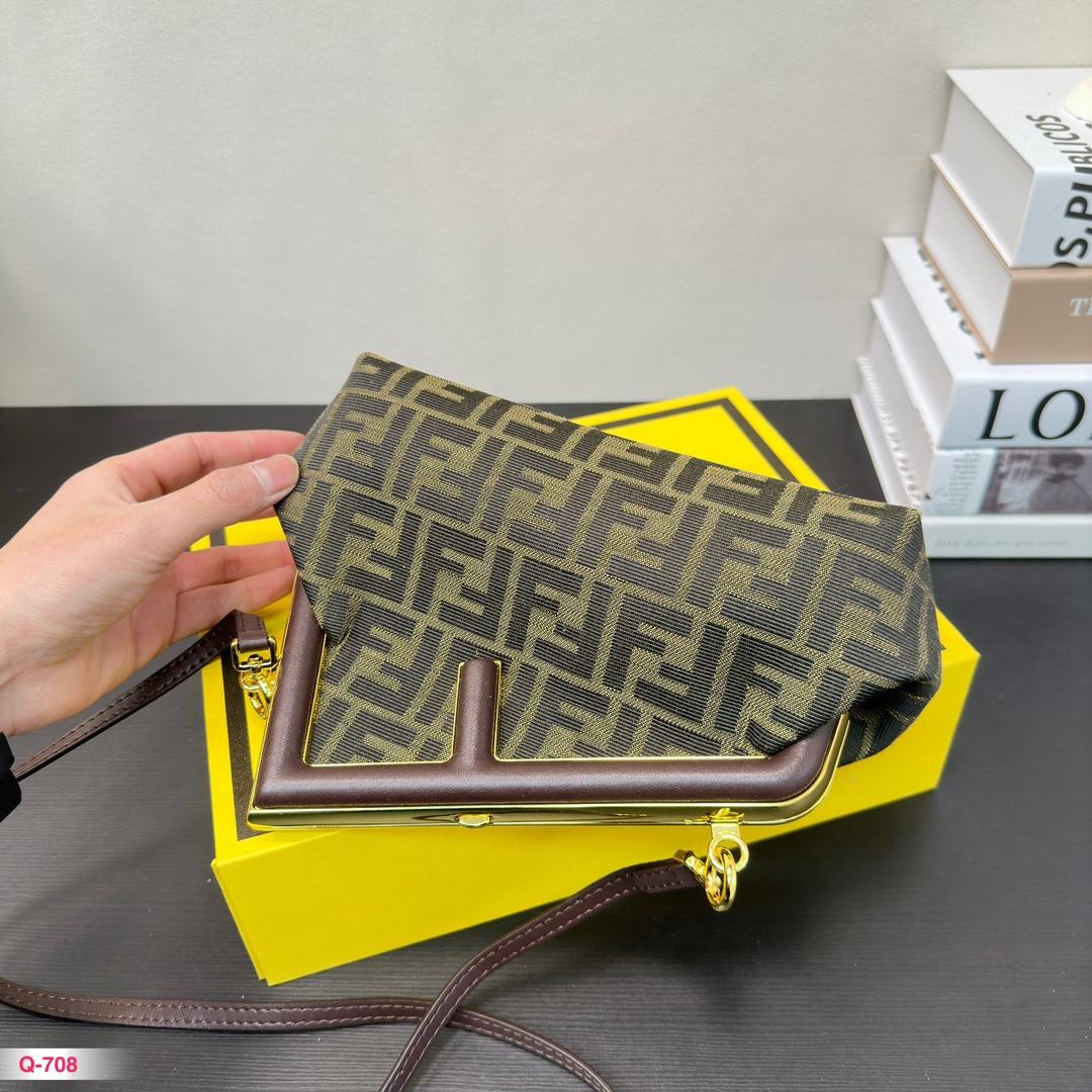 Replica Fendi Bag 23*18CM