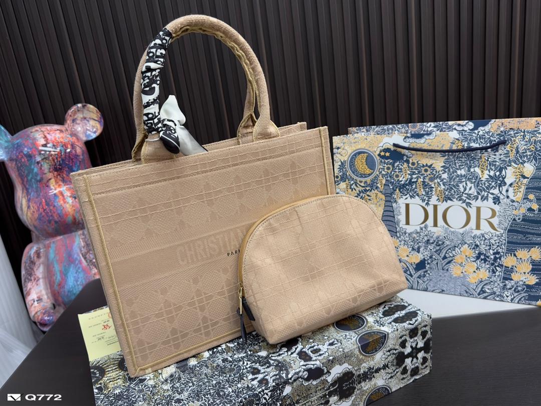 Replica Dior Bag 33*26CM