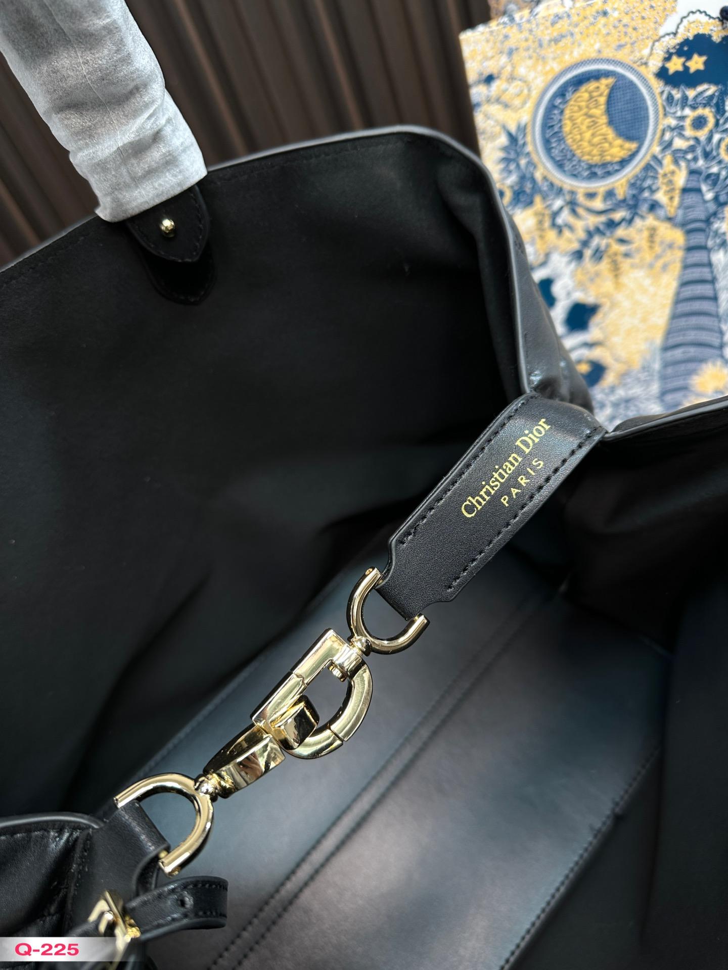 Replica Dior Bag 28*37CM