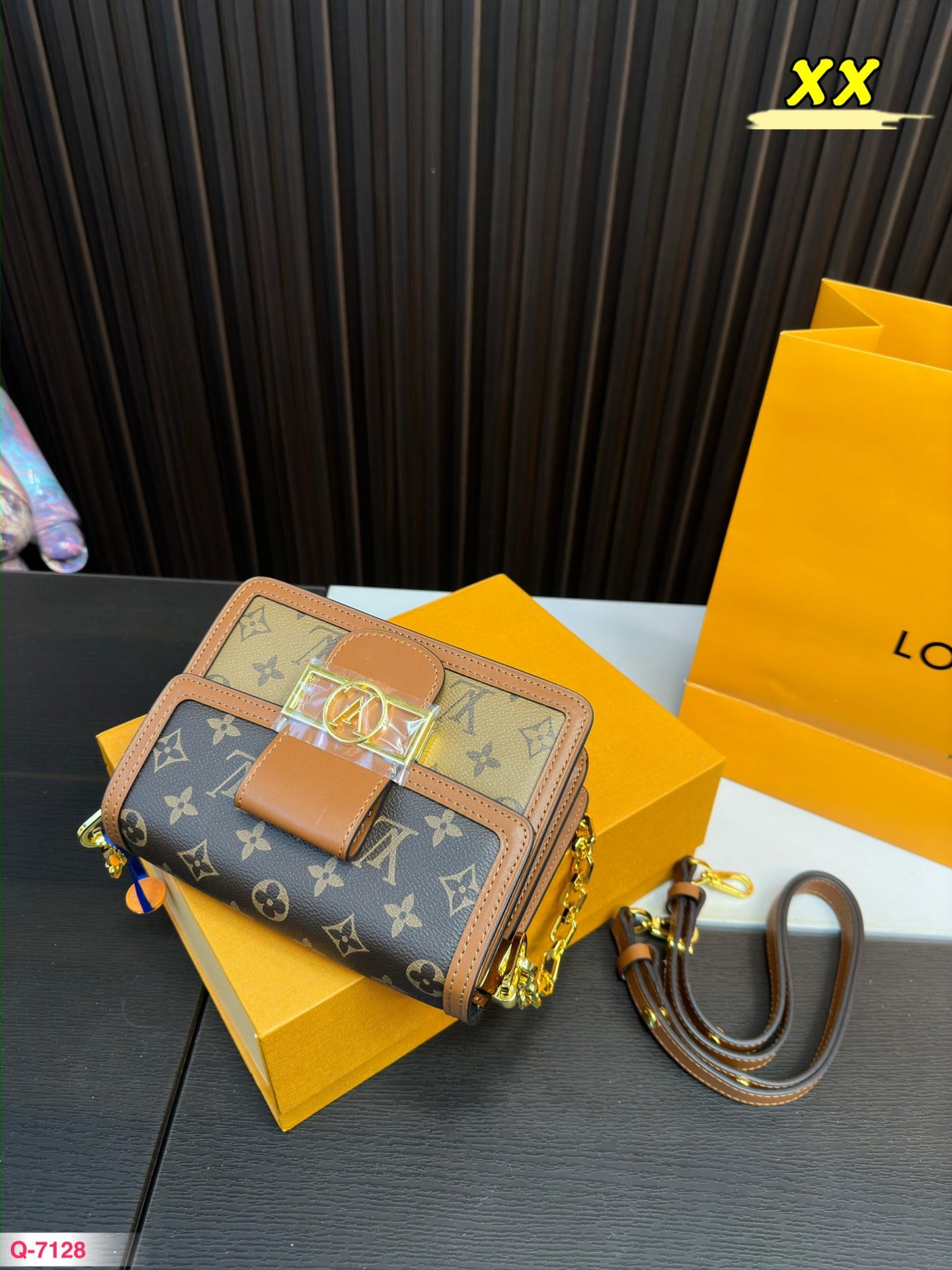 Replica Louis Vuitton Bag 20*18 CM