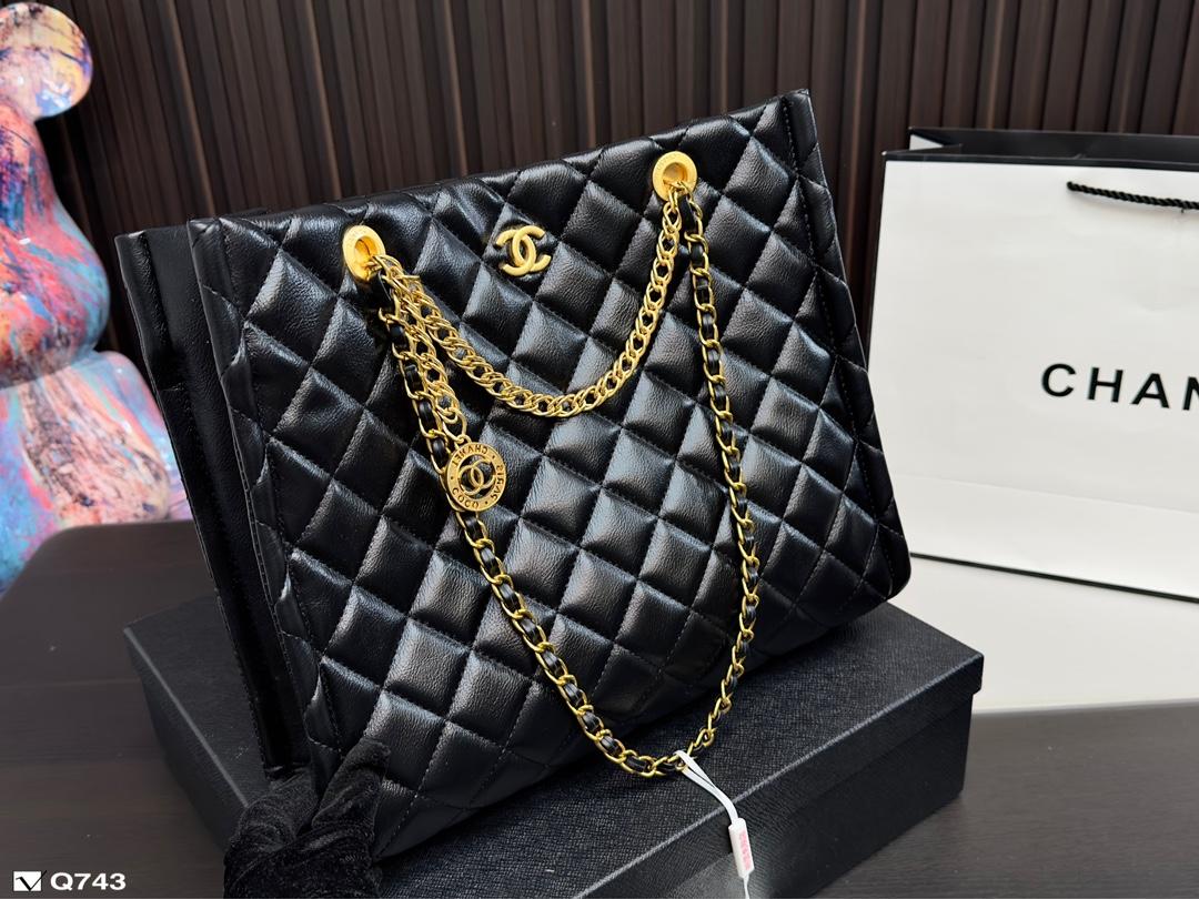 Replica Chanel Bag 32*28CM