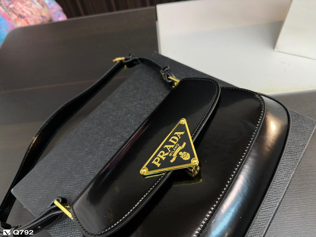 Replica Prada Bag 14*26CM