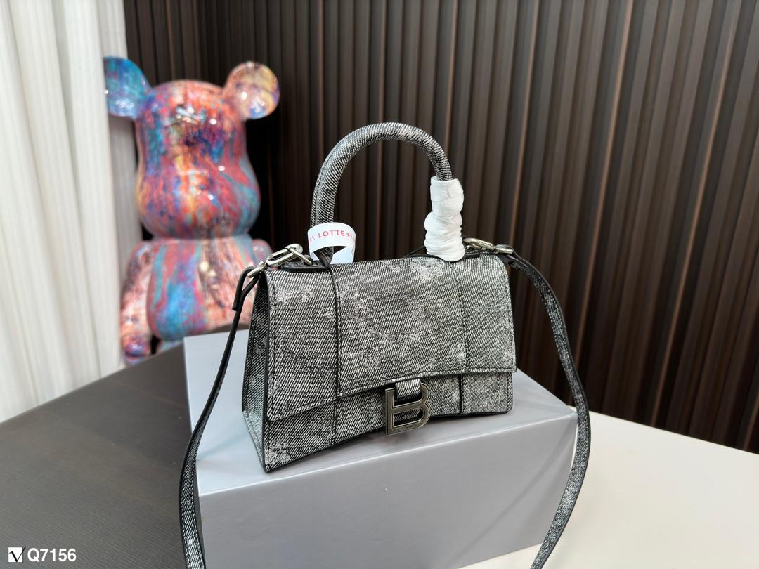 Replica Balenciaga Bag  23*10*14CM/19*8*12CM