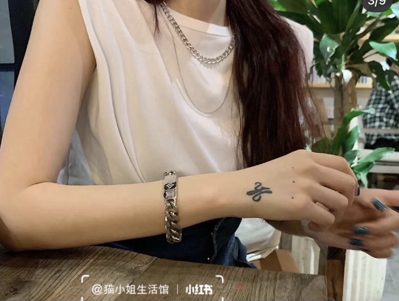 Replica LOUIS VUITTON Bracelet