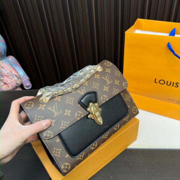 Replica Louis Vuitton Bag 26*16CM