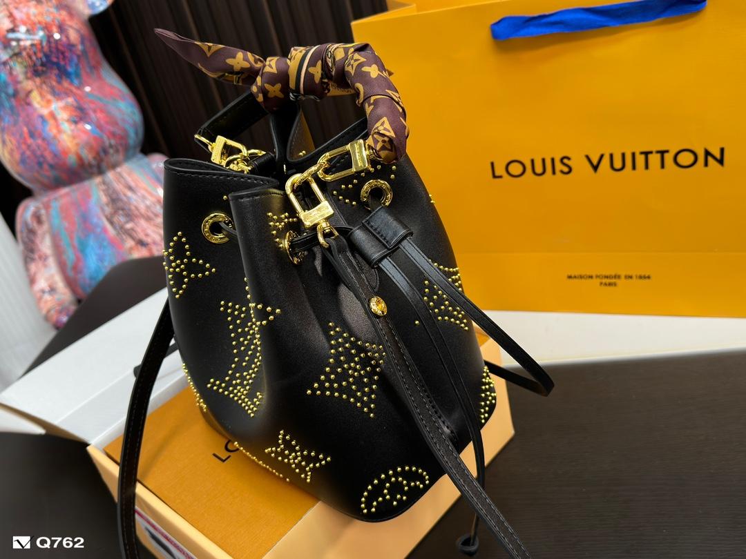 Replica Louis Vuitton Bag 21*20.5CM