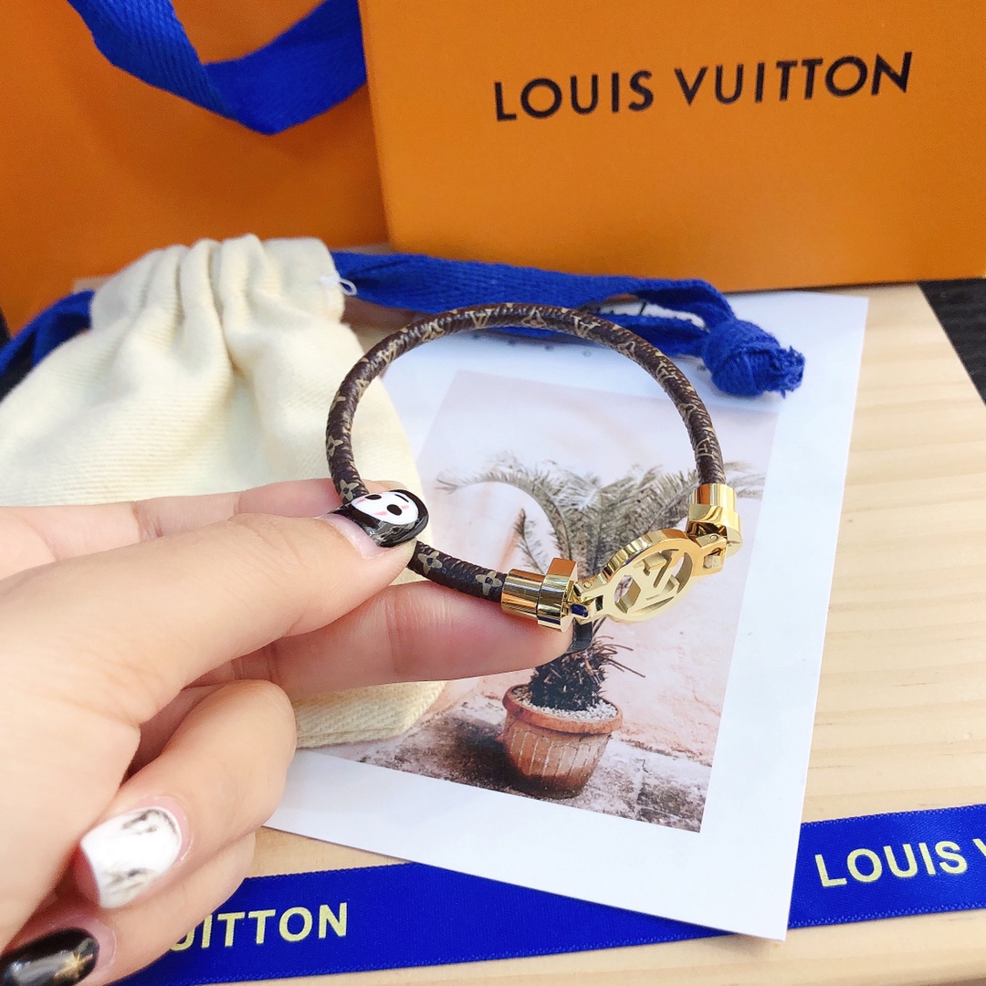 Replica LOUIS VUITTON Bangle