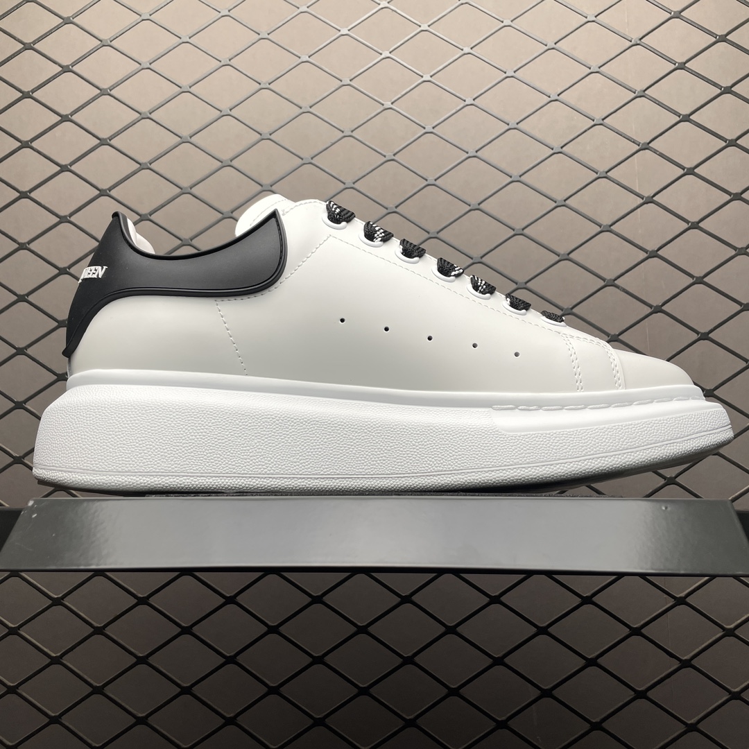 Replica Alexander McQueen Shoe Alexander McQueen size 35-45 with half size.af