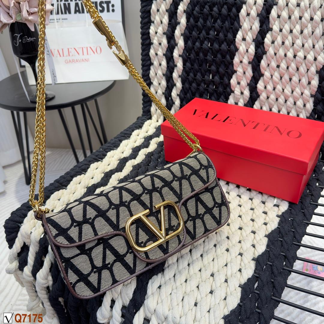 Replica Valentino Bag 20*10CM/28*12CM