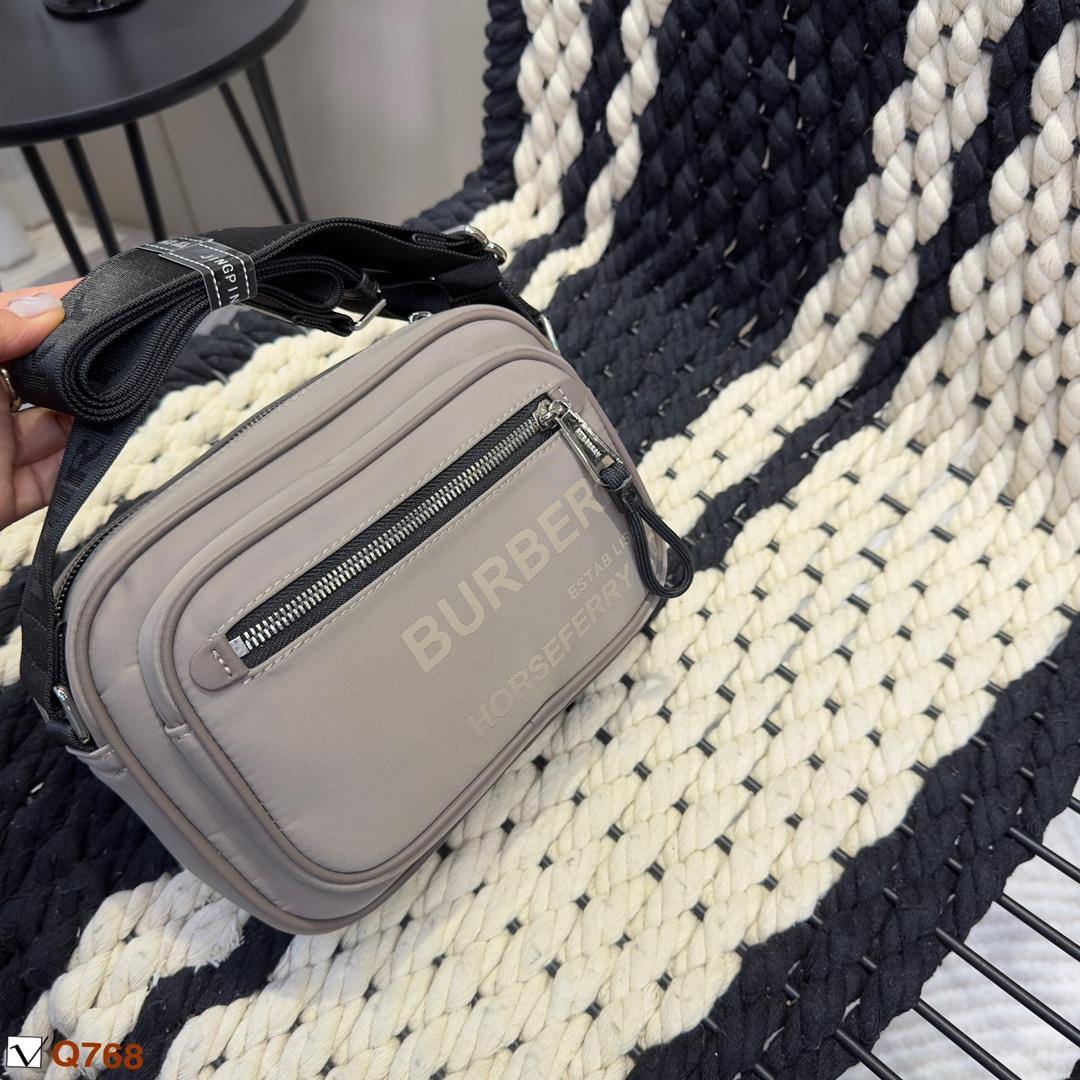 Replica Burberry Bag 20*15CM