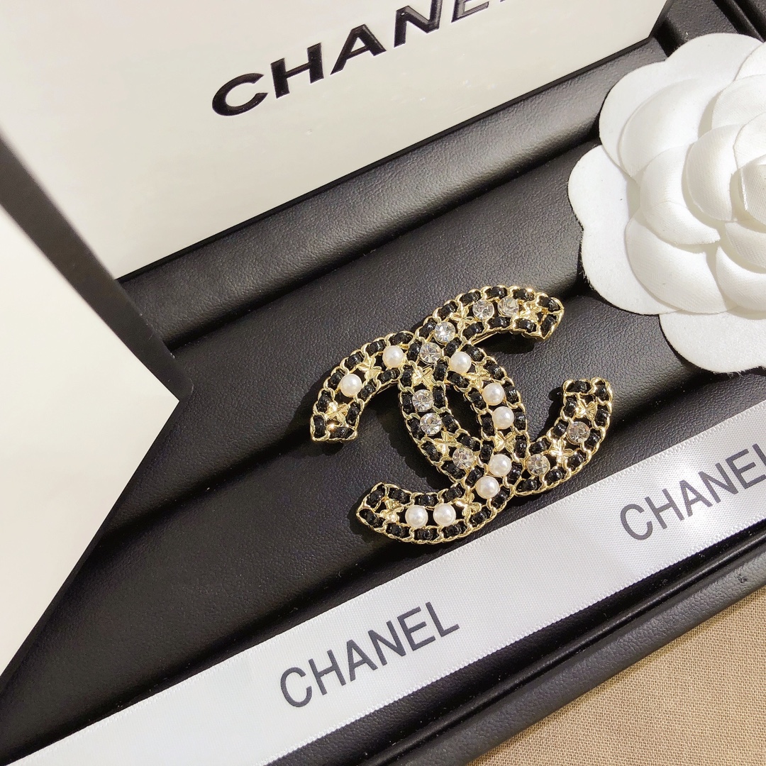 Replica CHANEL Brooch