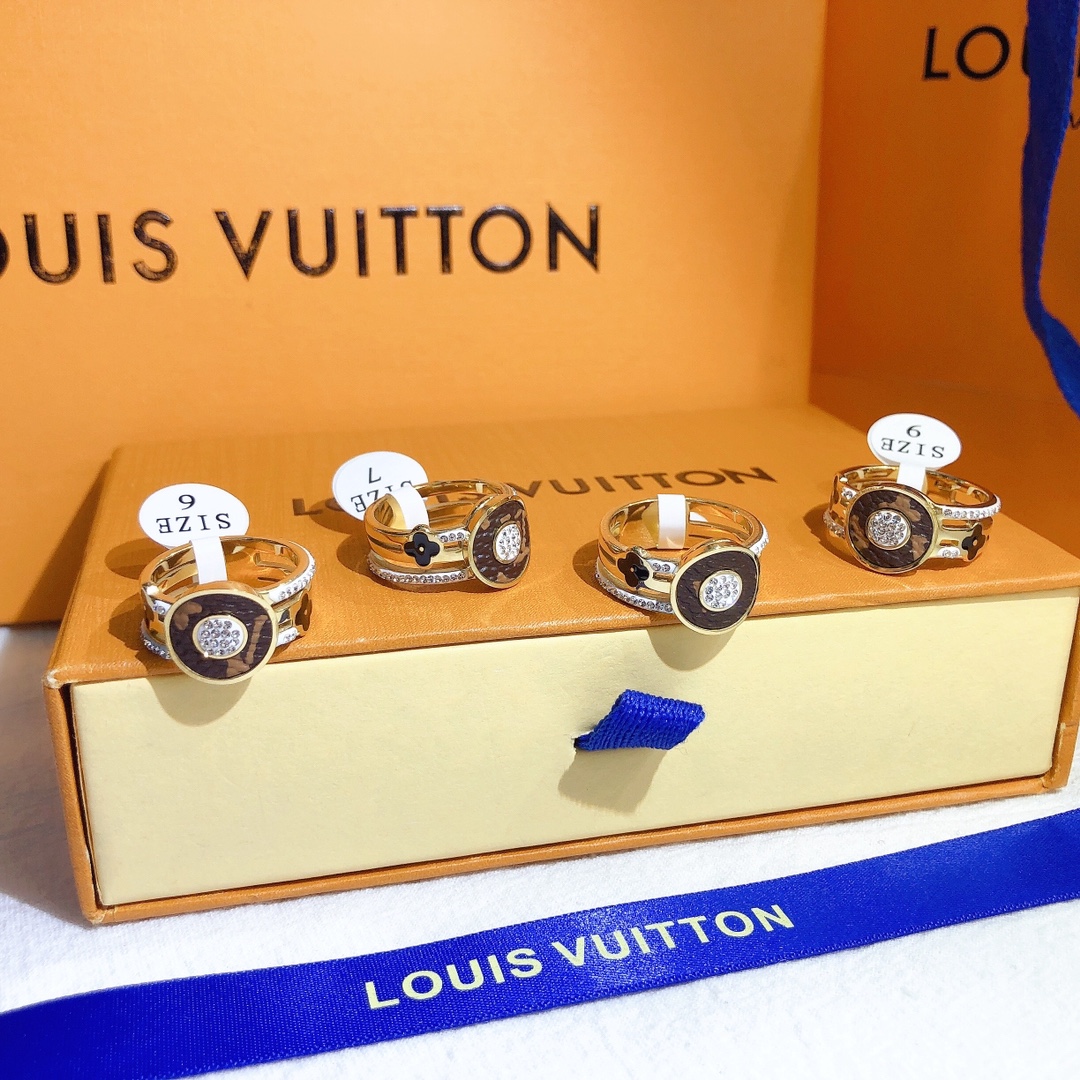 Replica LOUIS VUITTON Ring