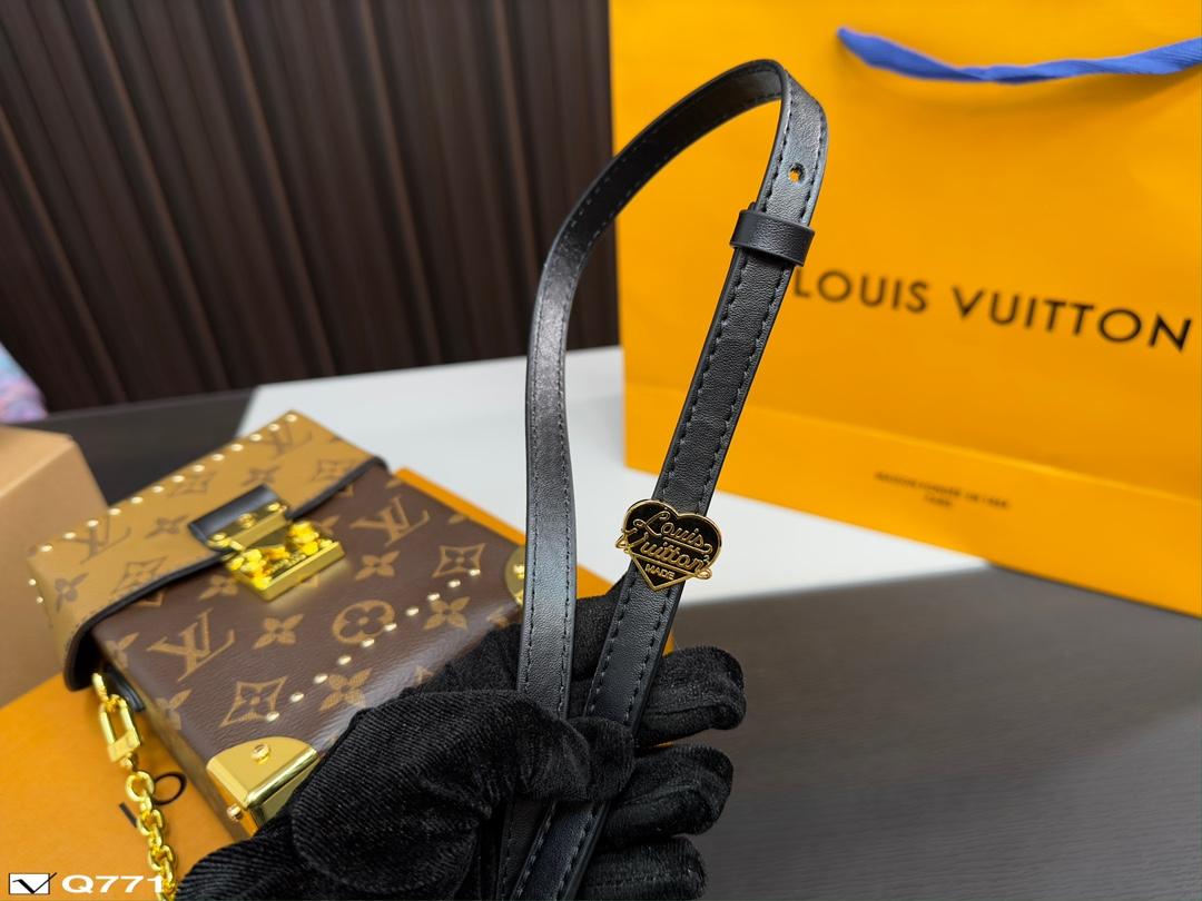 Replica Louis Vuitton Bag 12*17CM