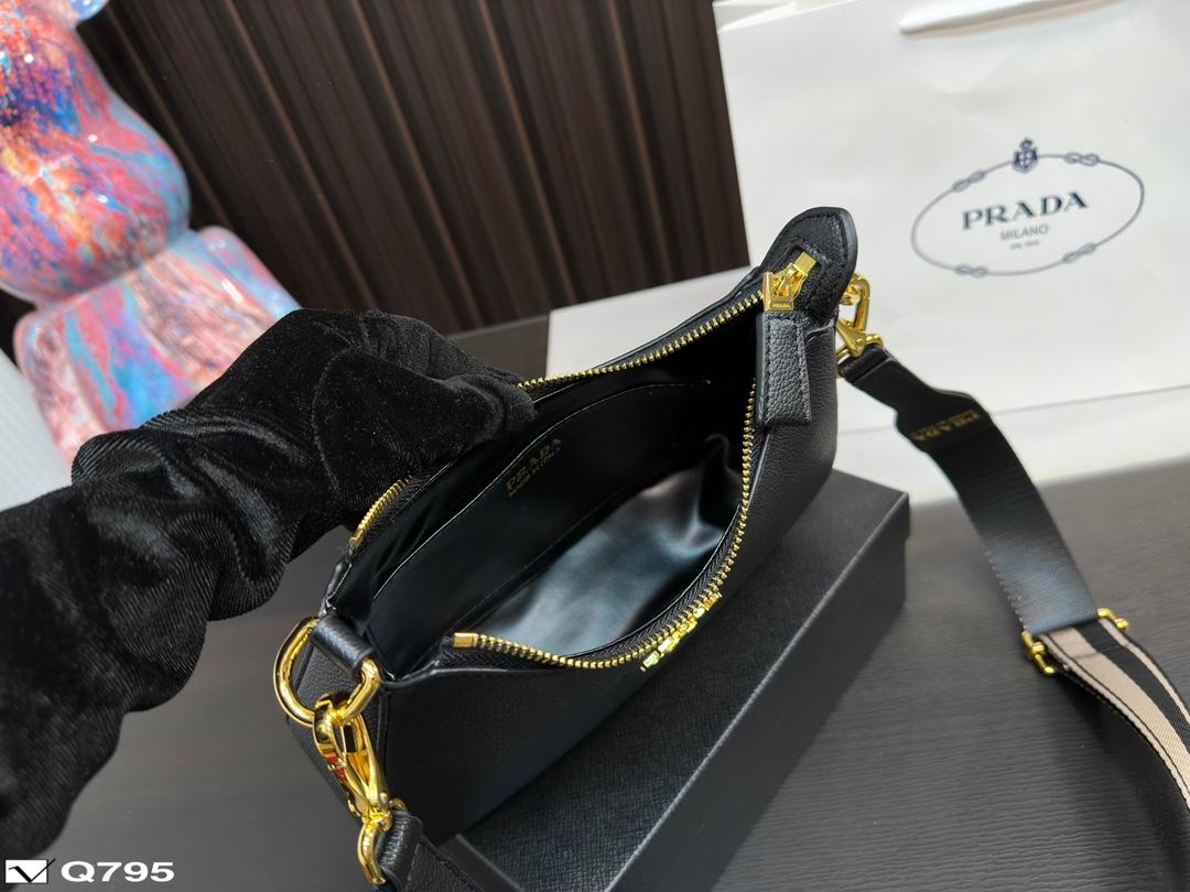 Replica Prada Bag 12*25CM