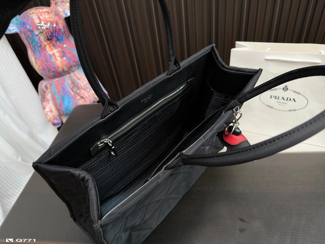 Replica Prada Bag 43*32CM