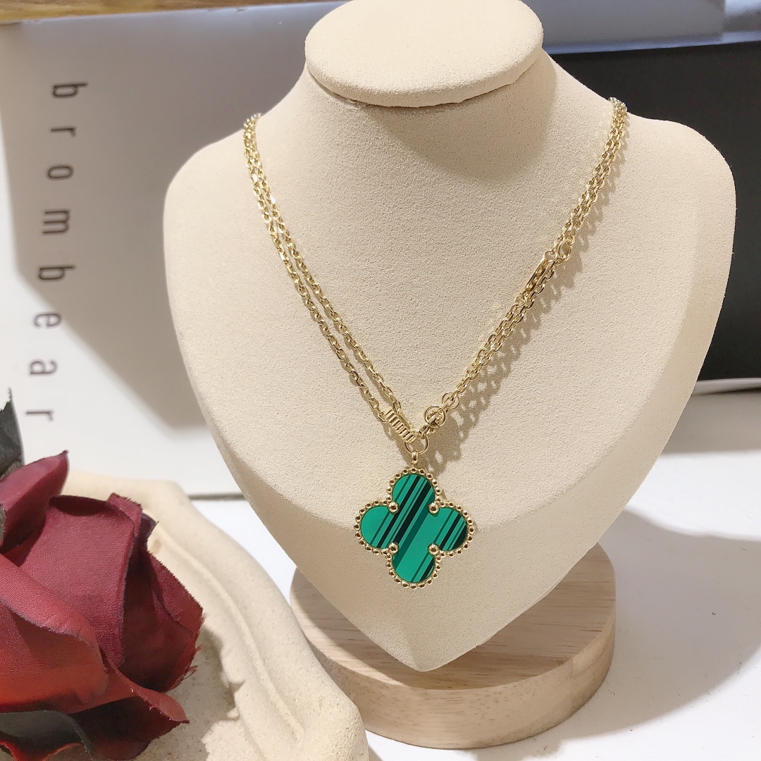 Replica VanCleef Arpels Necklace