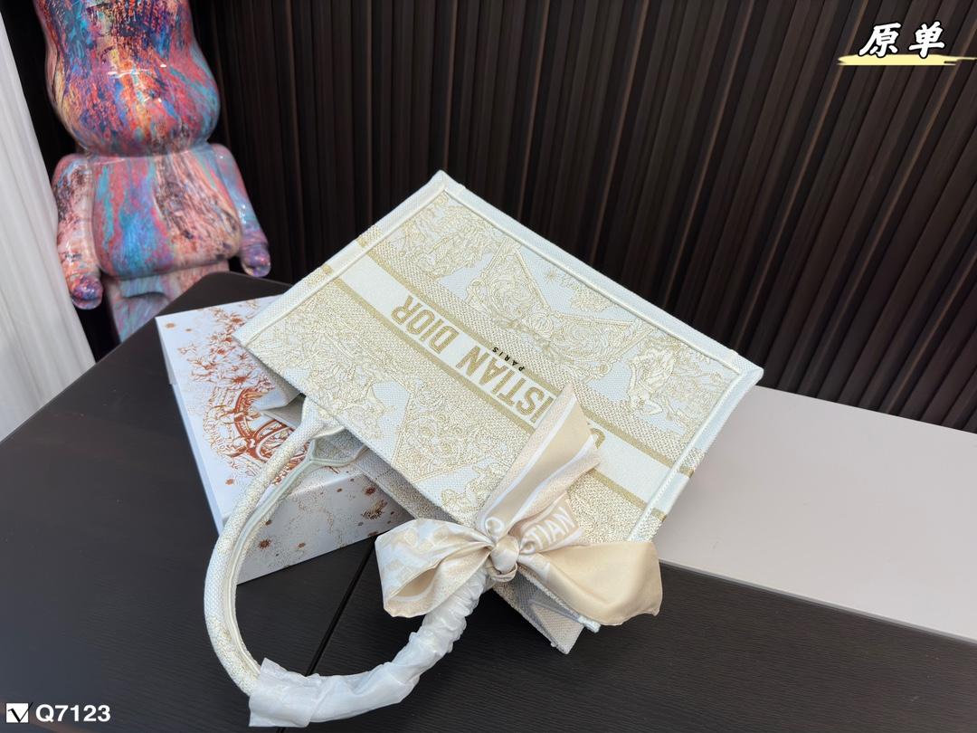 Replica Dior Bag   41*34CM/36*27CM