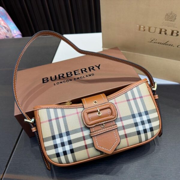 Replica Burberry Bag 23*11CM